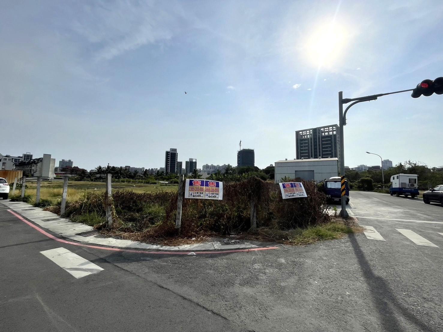 仁武霞海/76期重劃區三角窗建地【價可談】