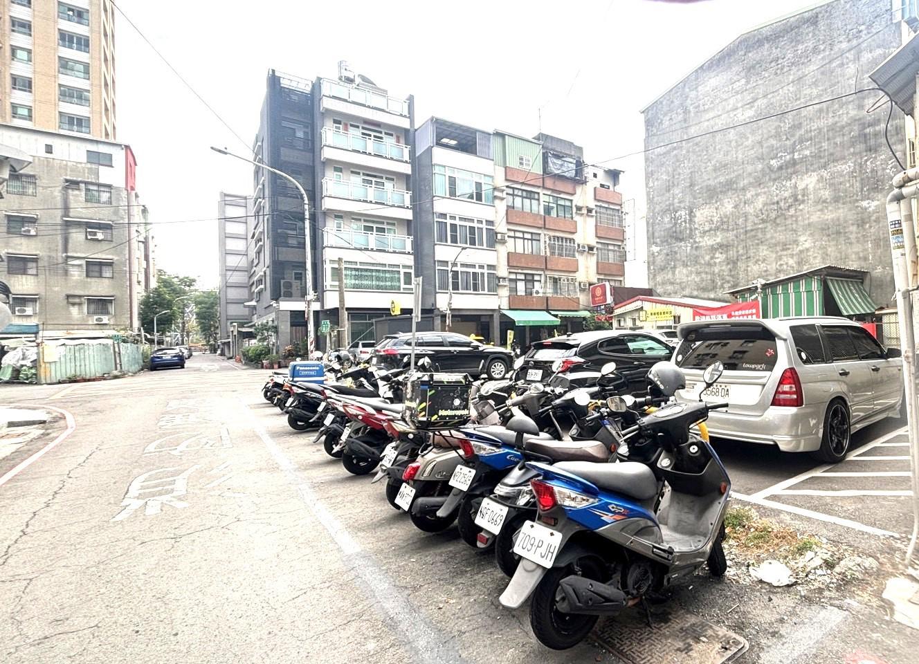 科工館.十全市場.民族國小旁三樓美寓