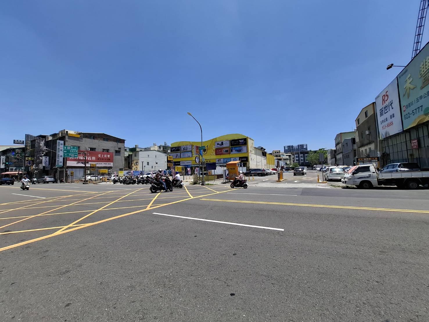 A旺近鳳農市場Y20捷運站輕裝潢黃金店面
