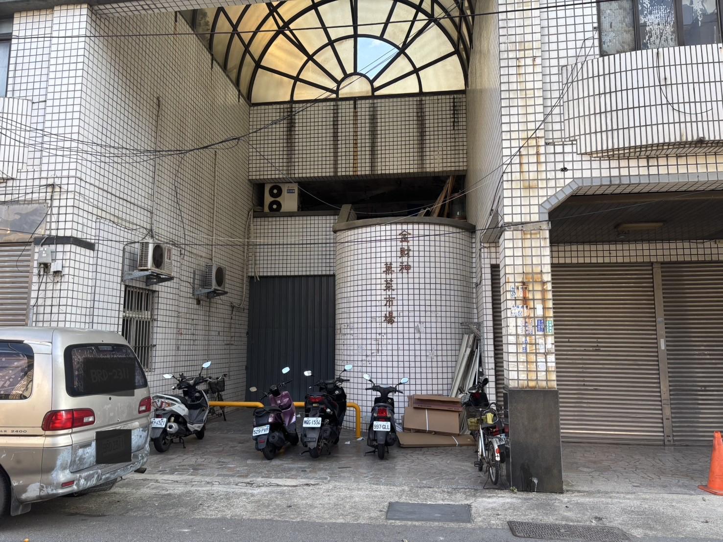 桃園大竹商圈金財神高投報稀少釋出17平車