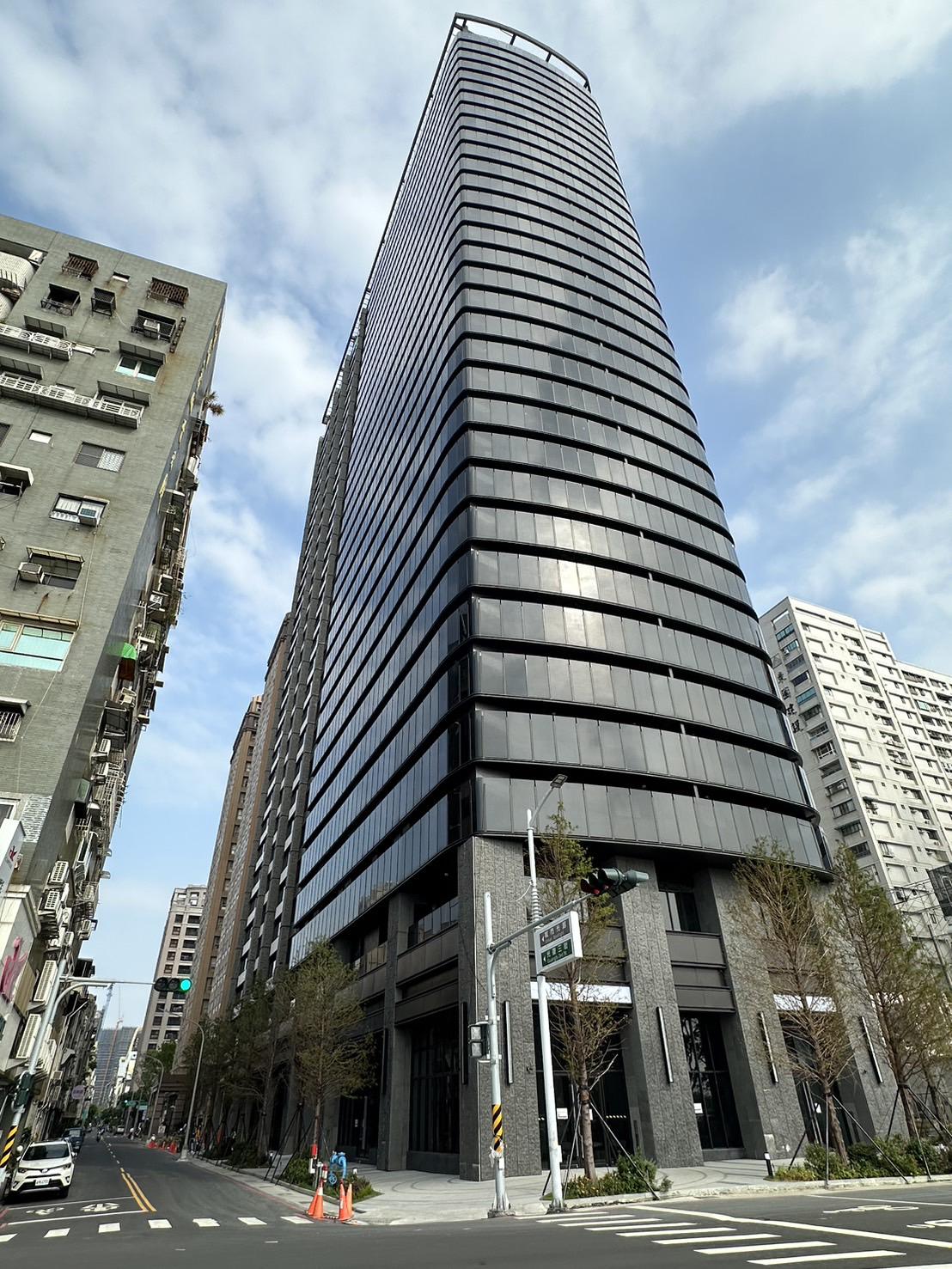愛情河左岸全新裝潢2房