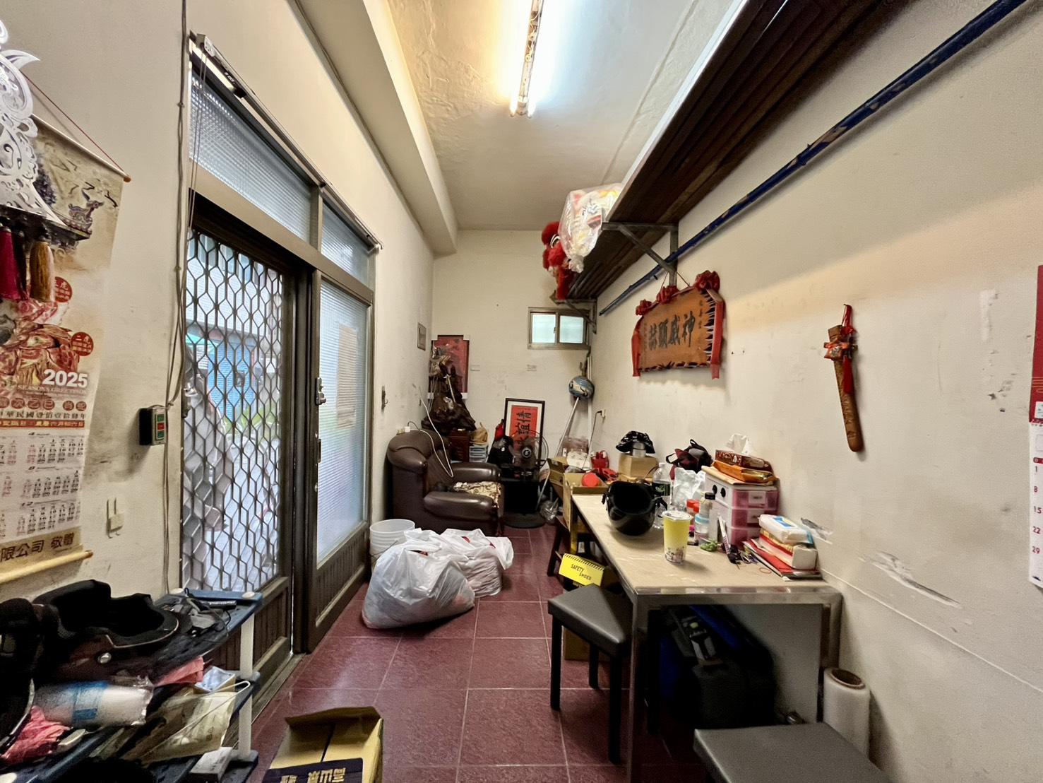 楠梓台積電世運海總旁超值邊間透天