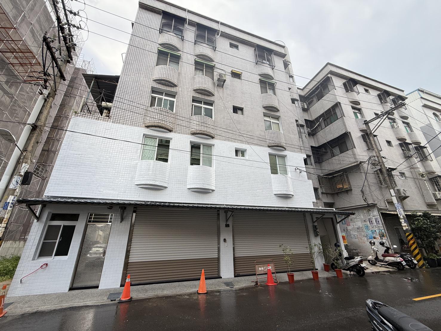 大社蛋黃區/全新整理/店面11米寬/好做生意大透店