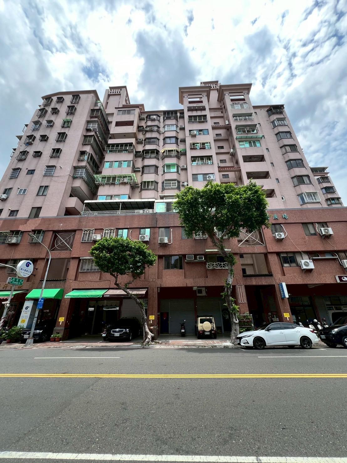 【高應大建工商圈】翻新精美兩房平車