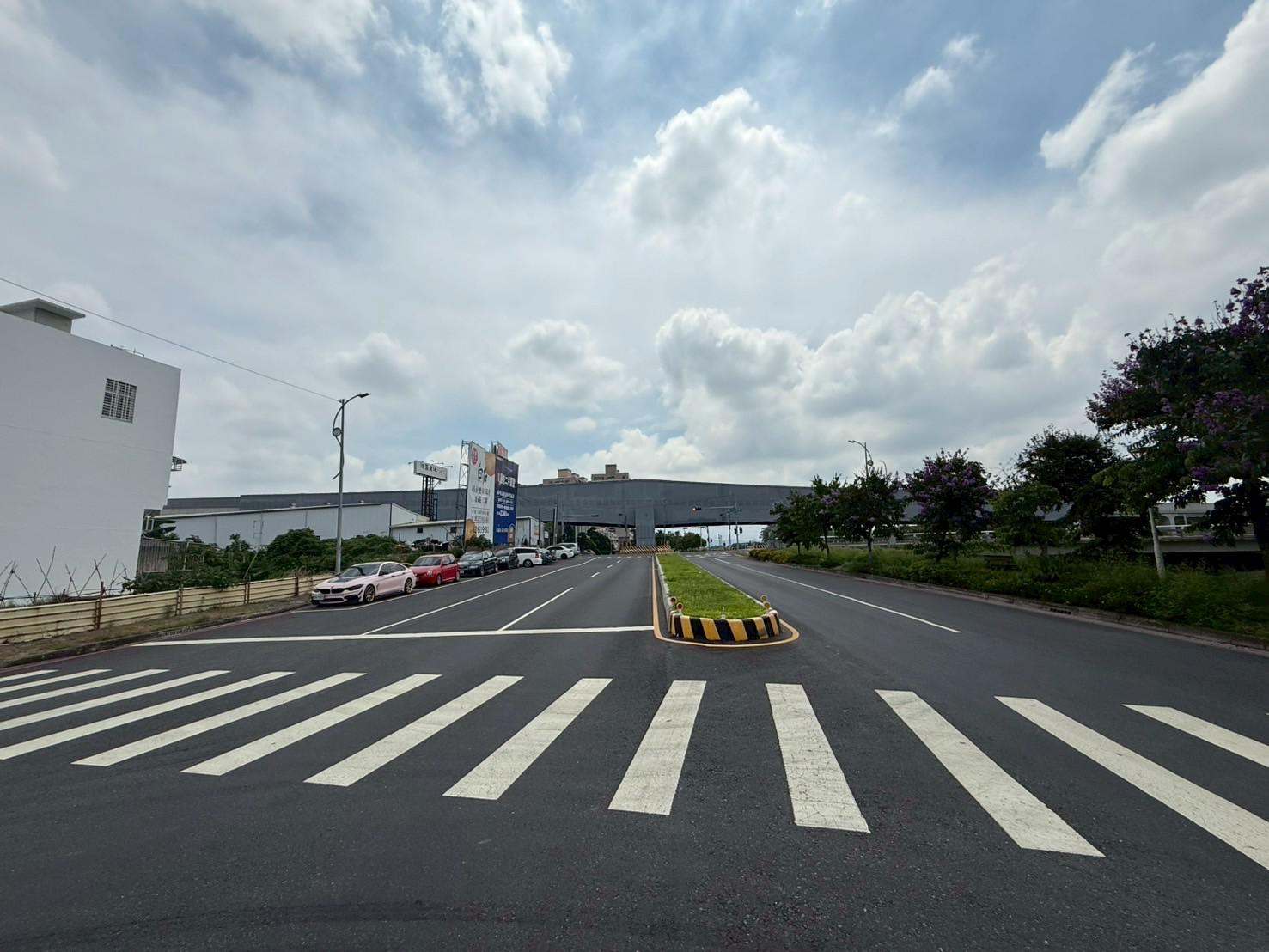 市區臨路氣派面寬建地