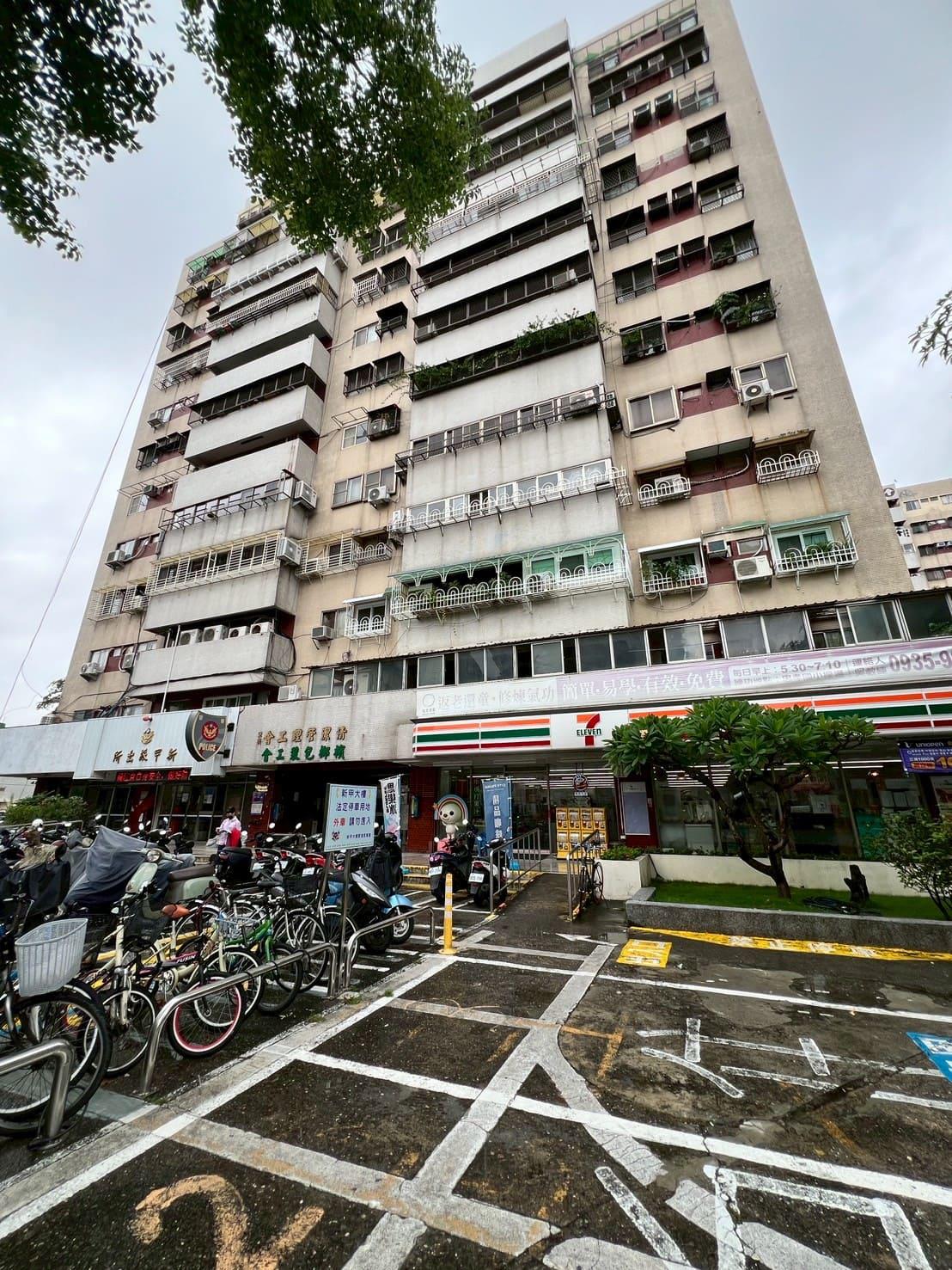 五甲社區/免整理邊間3+1房(雙套房衛浴開窗)