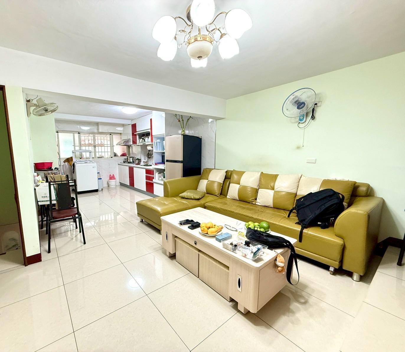 陽明商圈-可住可店《正路》1+夾店住