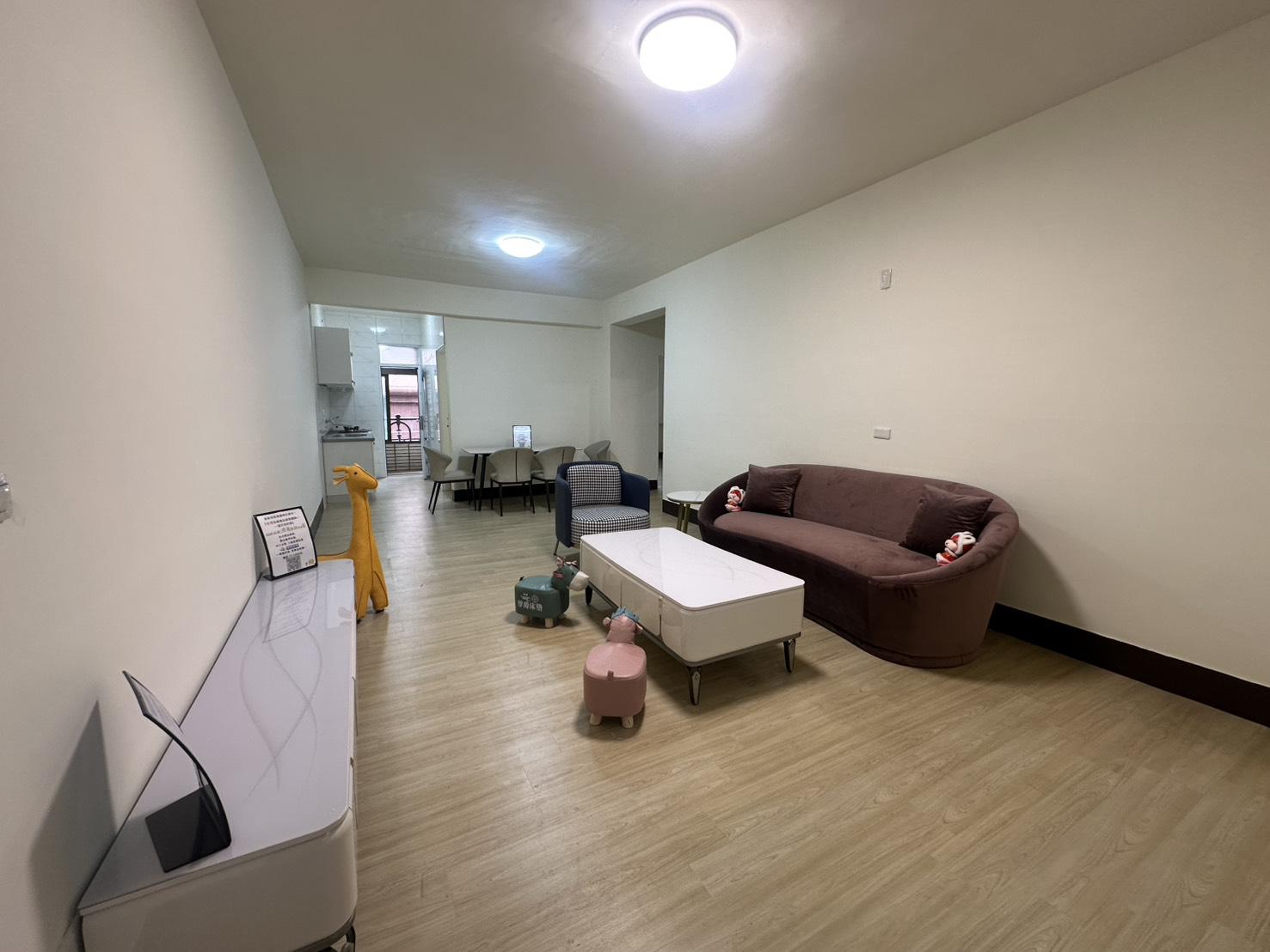 鄰愛河之心/熱河商圈/全屋翻新採光佳二樓美寓
