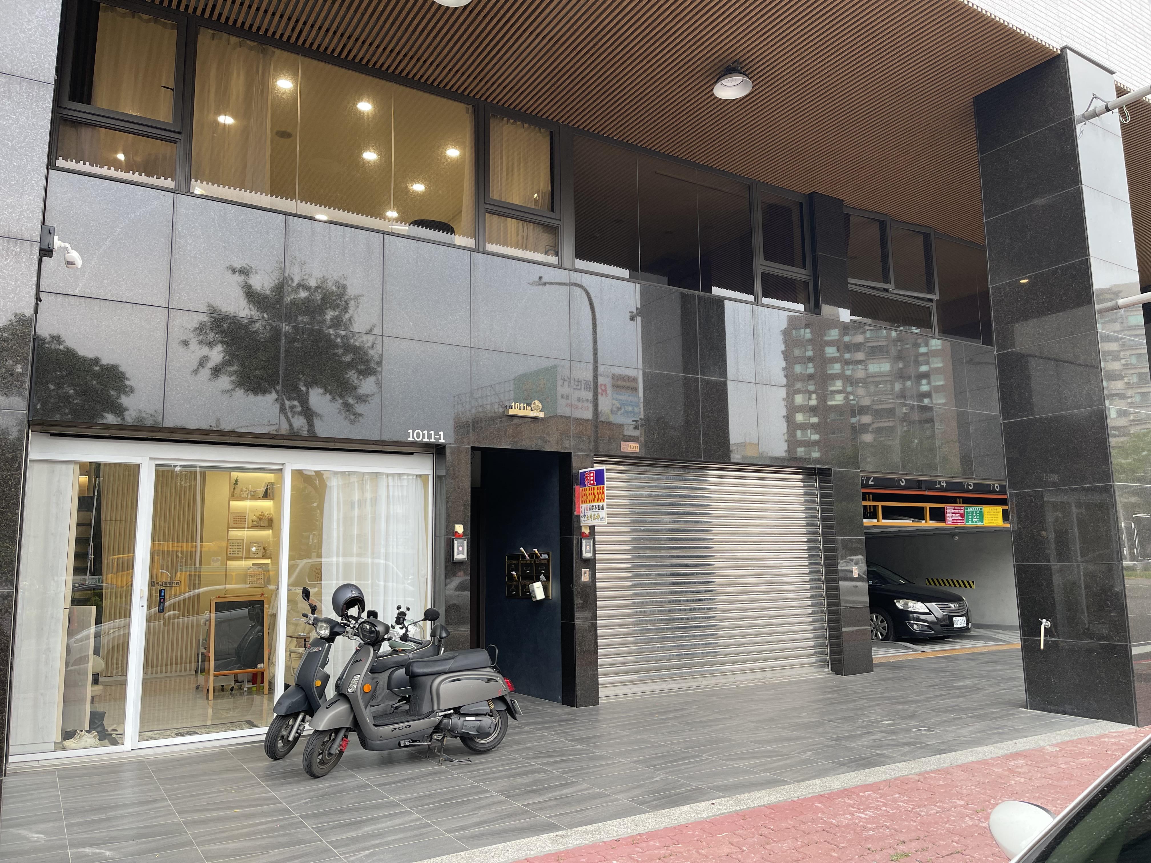 全新瑞祥高中對面金店面近C1輕軌站