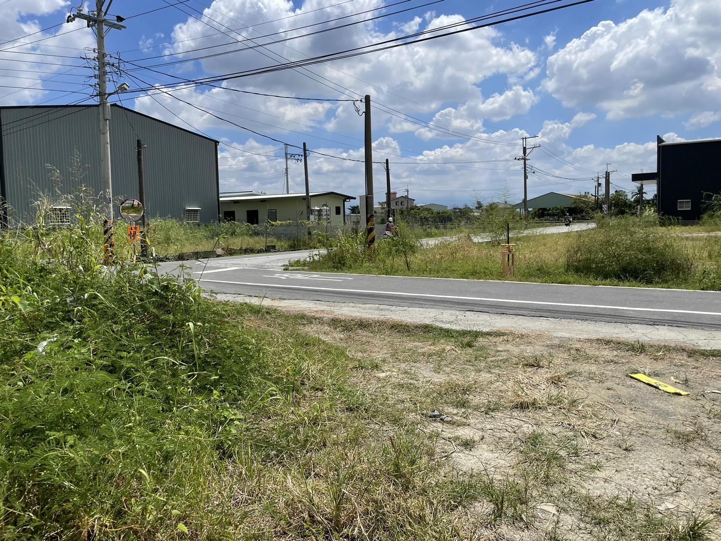 江山路無路持農地臨光明路近鳳屏路