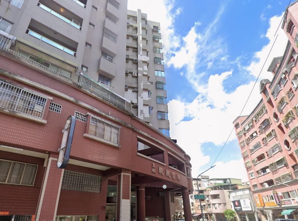 自由黃昏市場【親親寶貝】採光好．正三房+車位