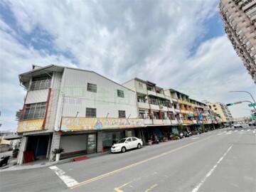 小港桂林國小臨路面寬三角窗透天店面