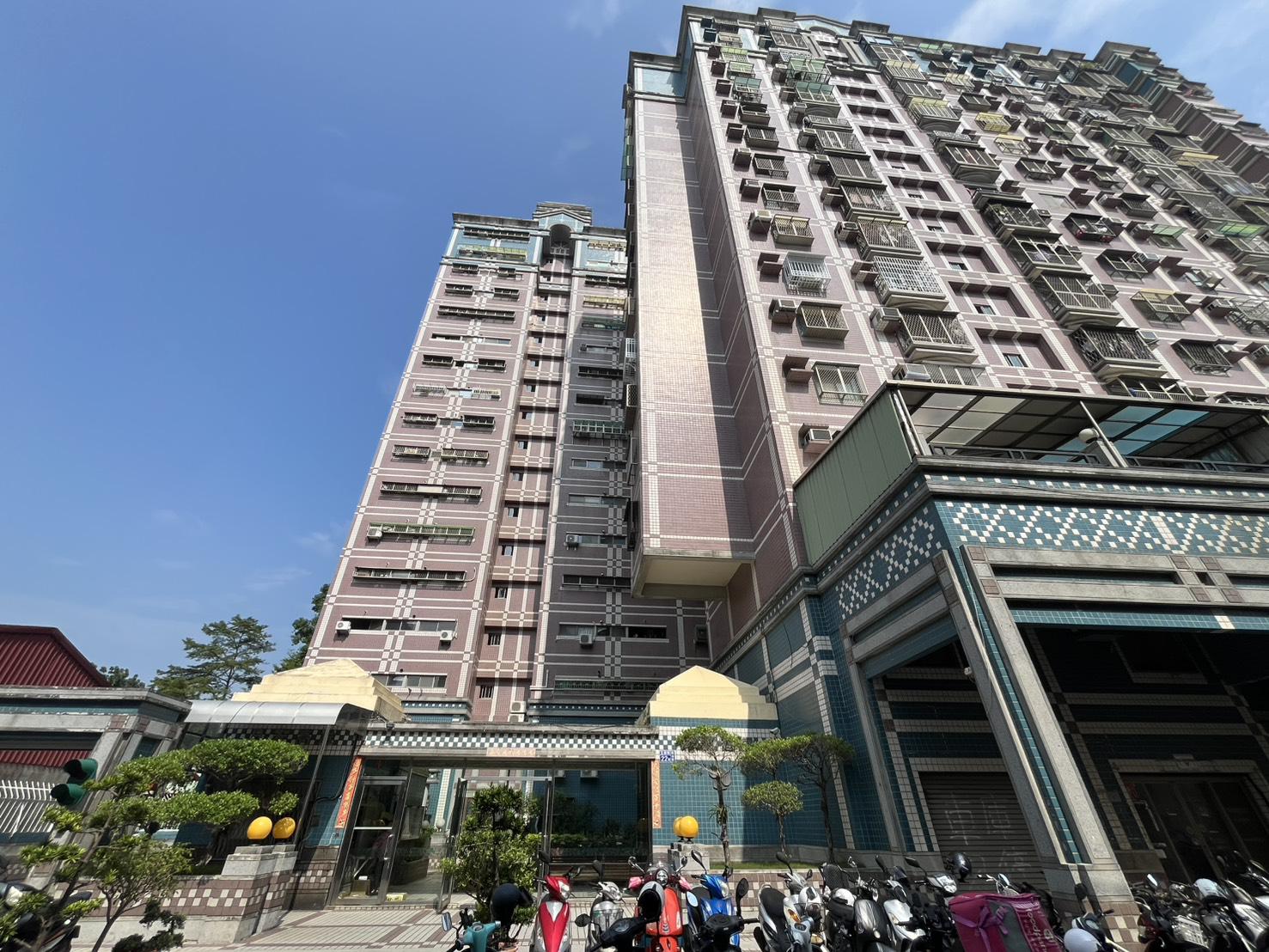 楠梓台積生活圈稀有三房平車