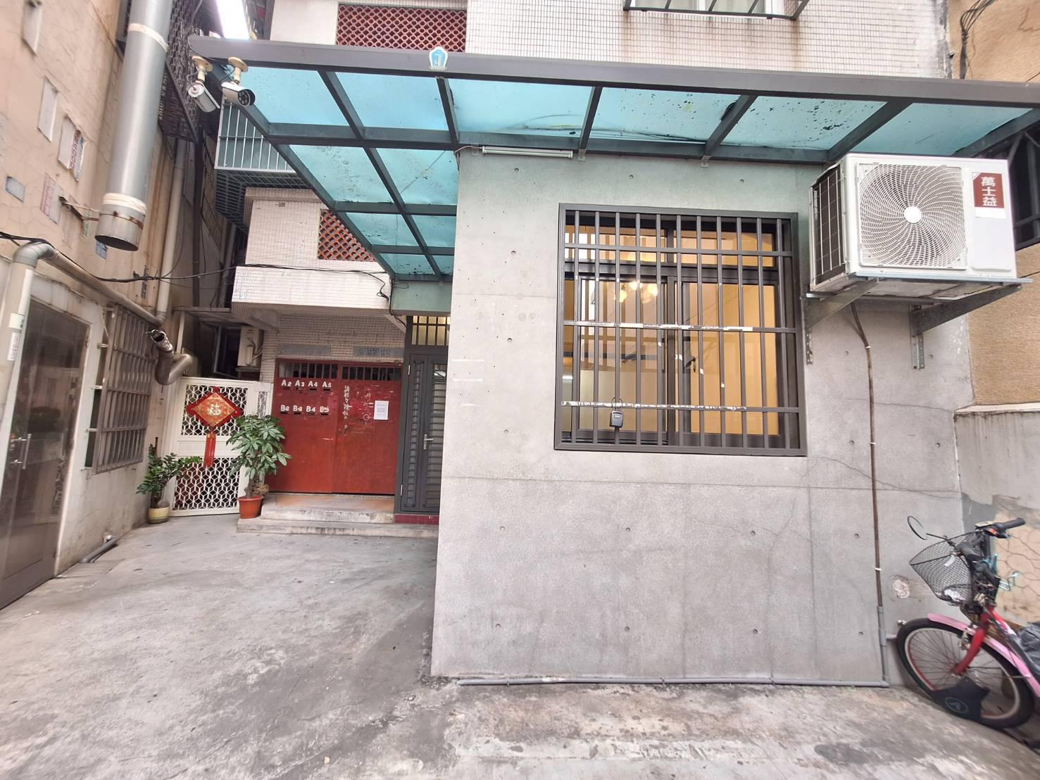 三民陽明學區商圈免爬樓梯公寓一樓