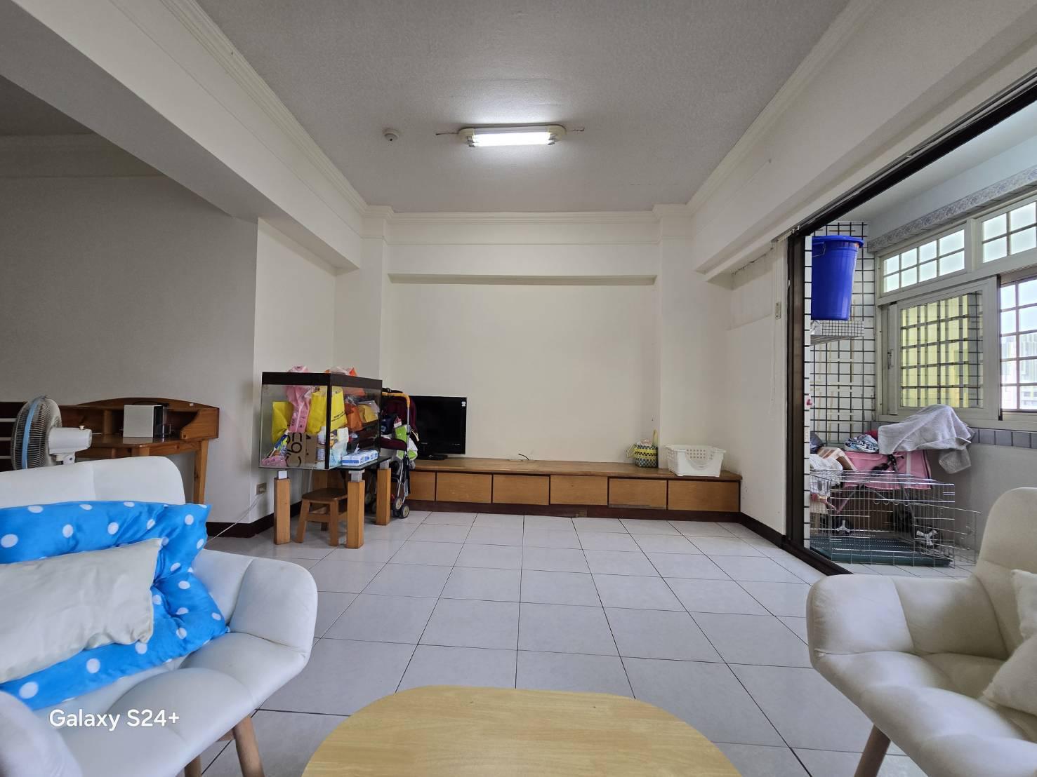 楠梓《百世可樂》德賢商圈景觀大3房車位