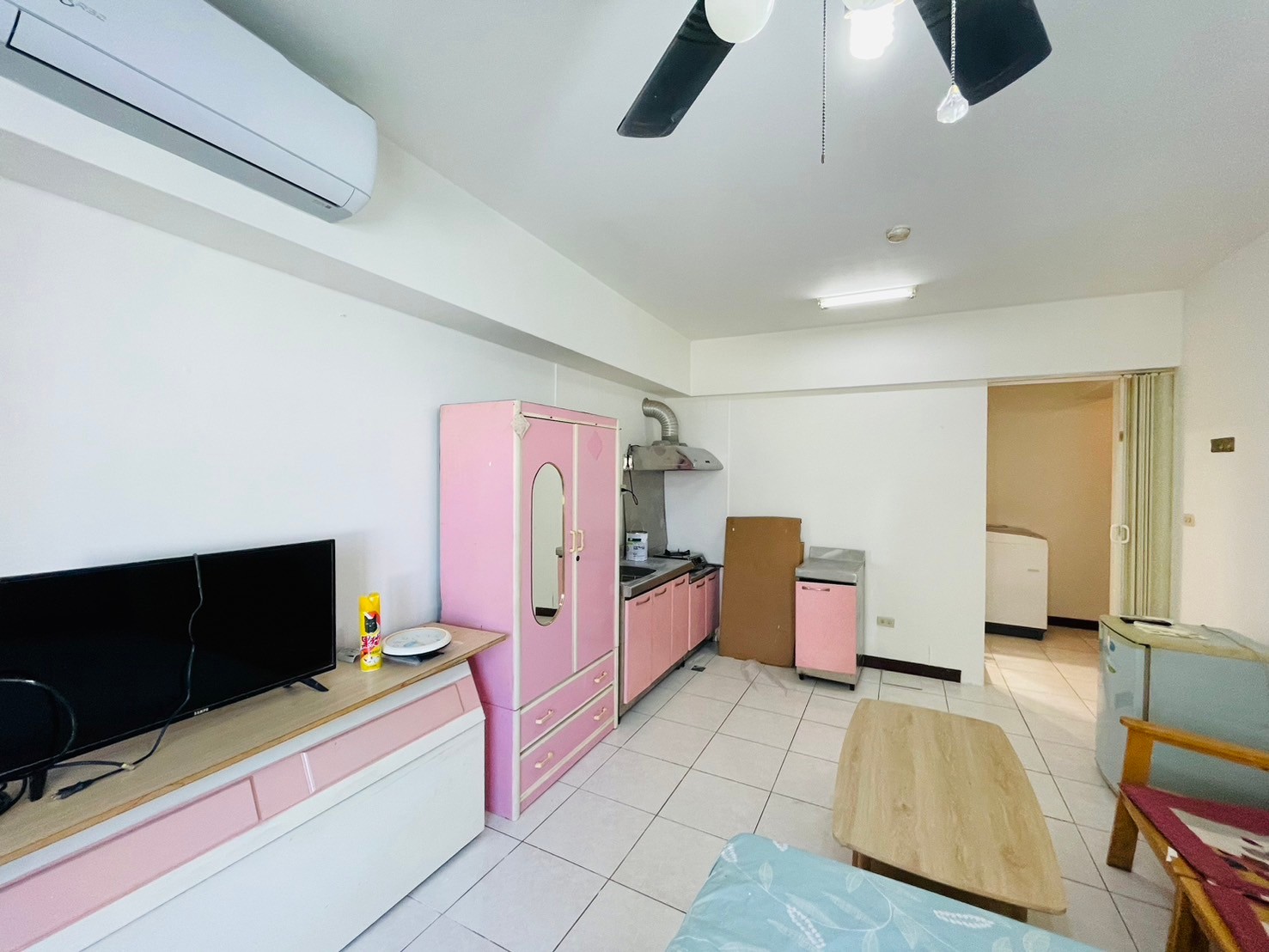 20251111100015443353.jpg 籬子內輕軌站美套房003.jpg