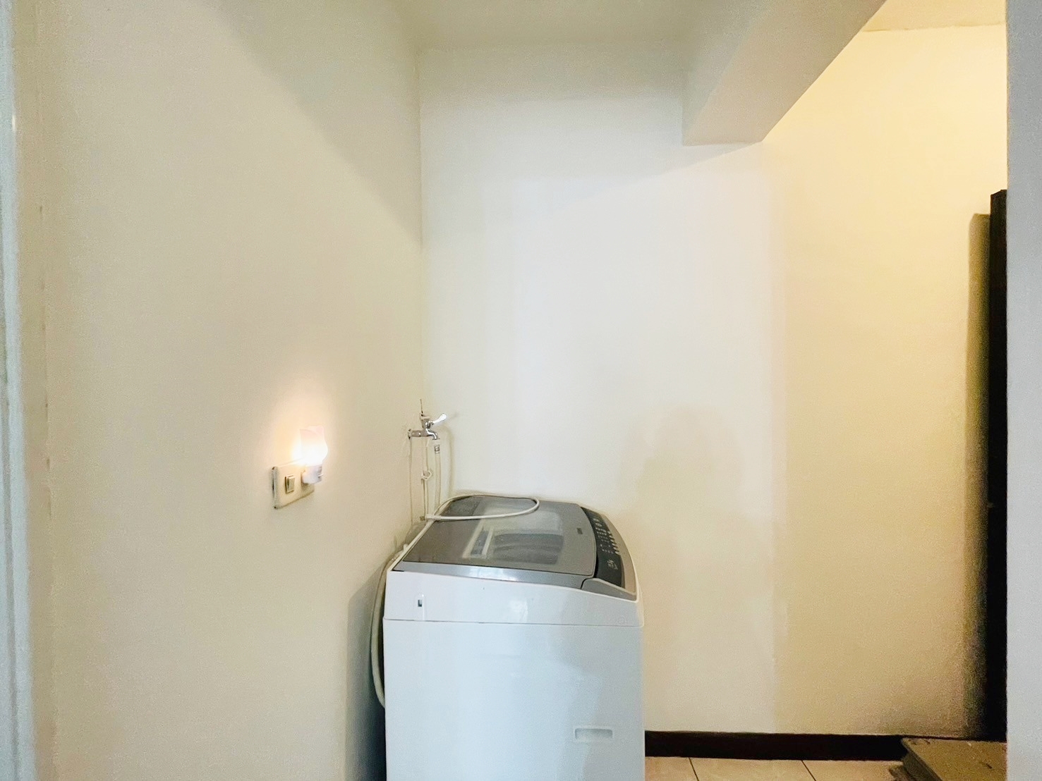 20251111100016741859.jpg 籬子內輕軌站美套房005.jpg