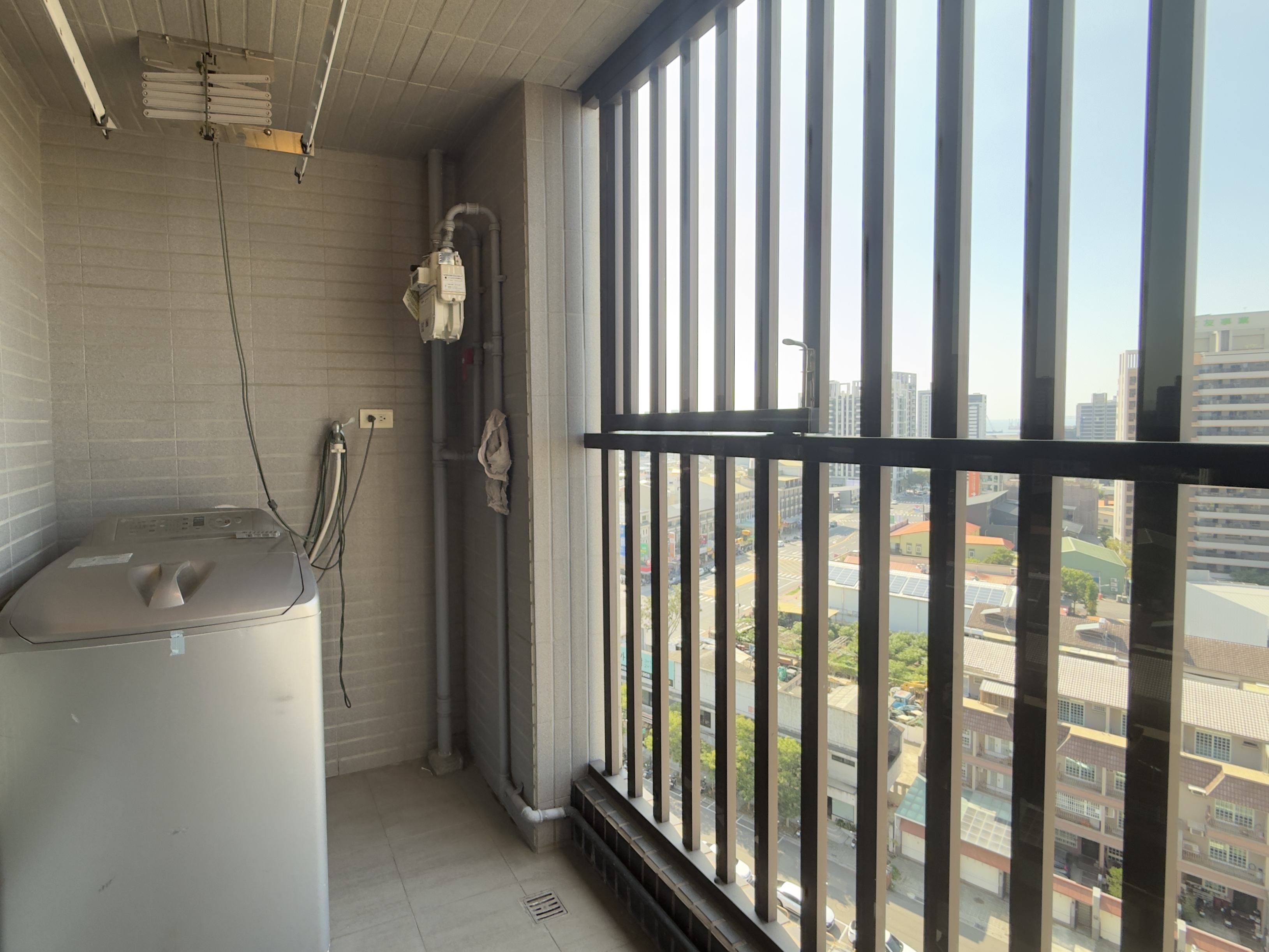 20251208101033953258.jpg 05.jpg