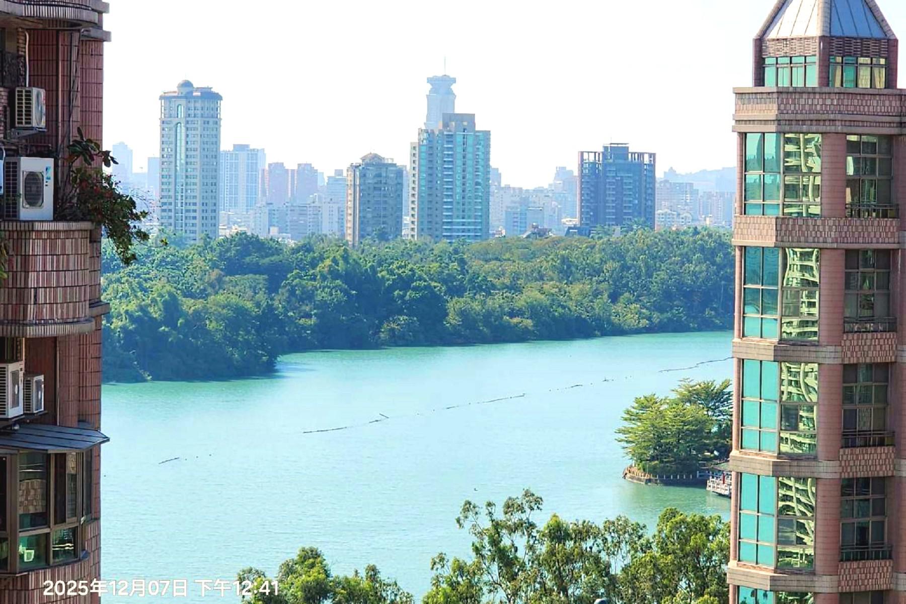 澄清湖第一景-面湖景魔術空間大套房