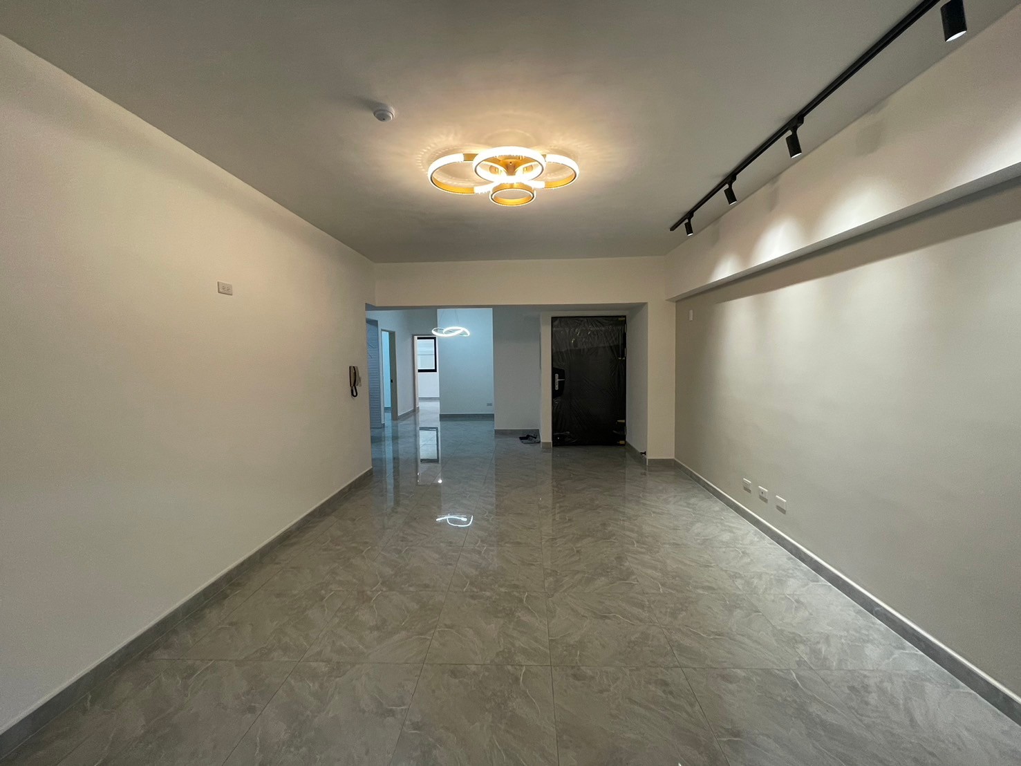 20251209153636436310.jpg 科工館大四房003.jpg