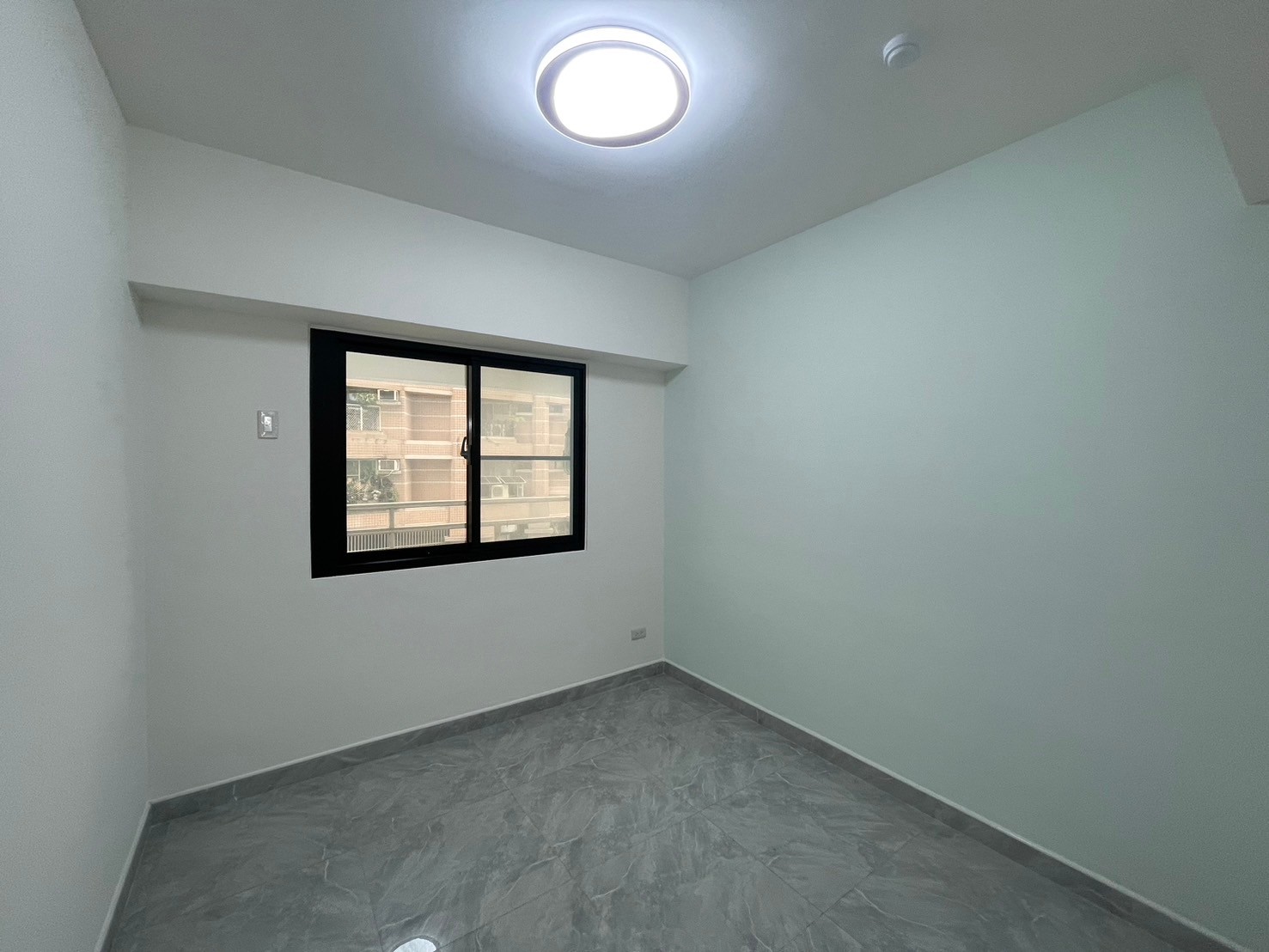 20251209153636938338.jpg 科工館大四房013.jpg