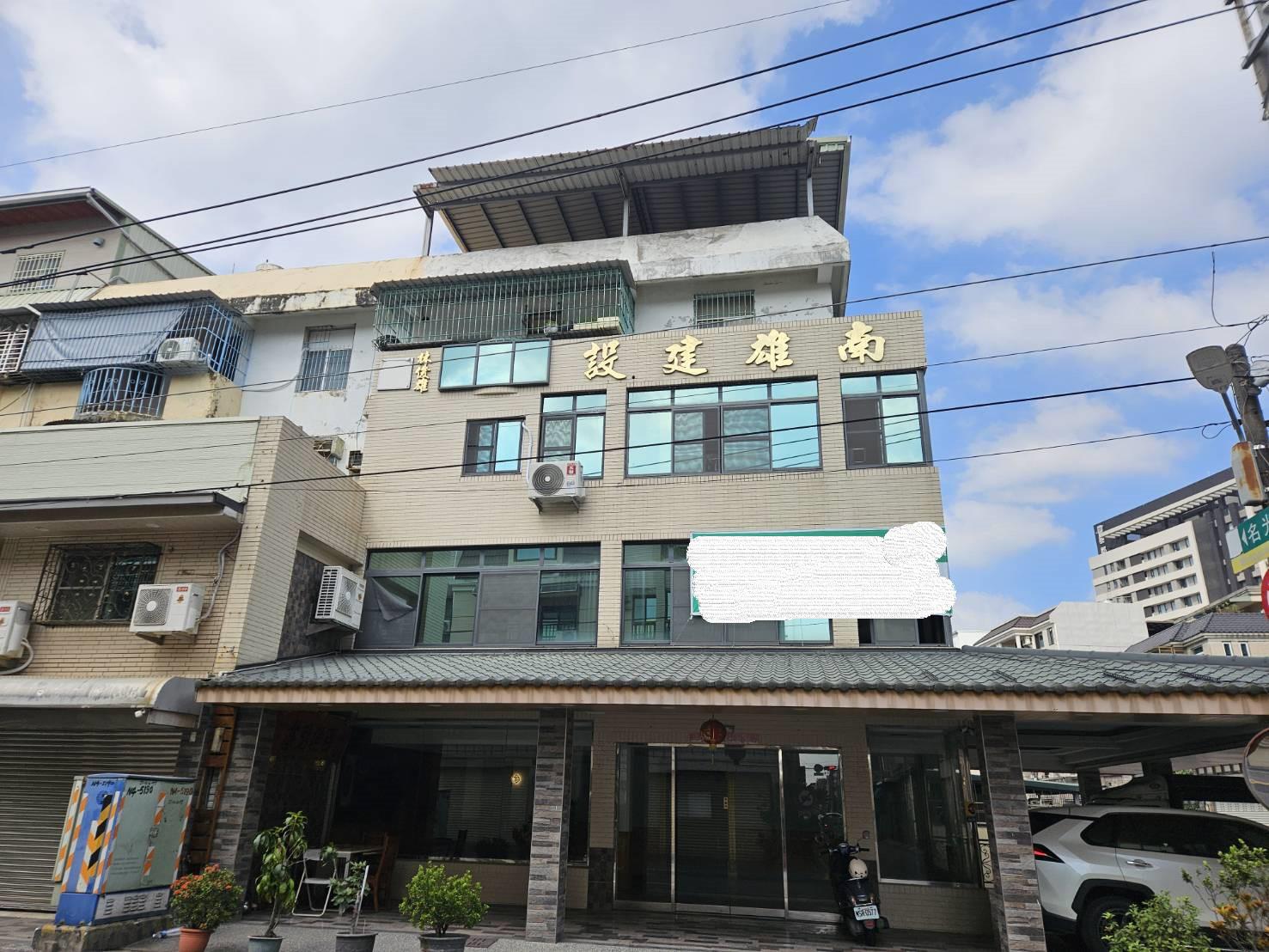 仁雄商圈｜國道10號｜開放空間｜翻新公寓一樓