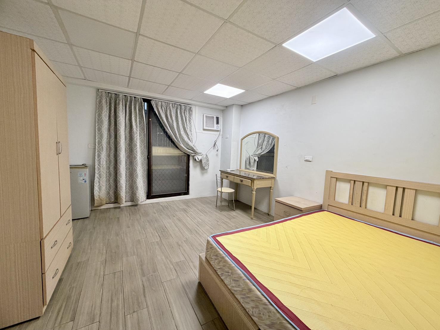 新興忠孝夜市旁生活好機能溫馨套房