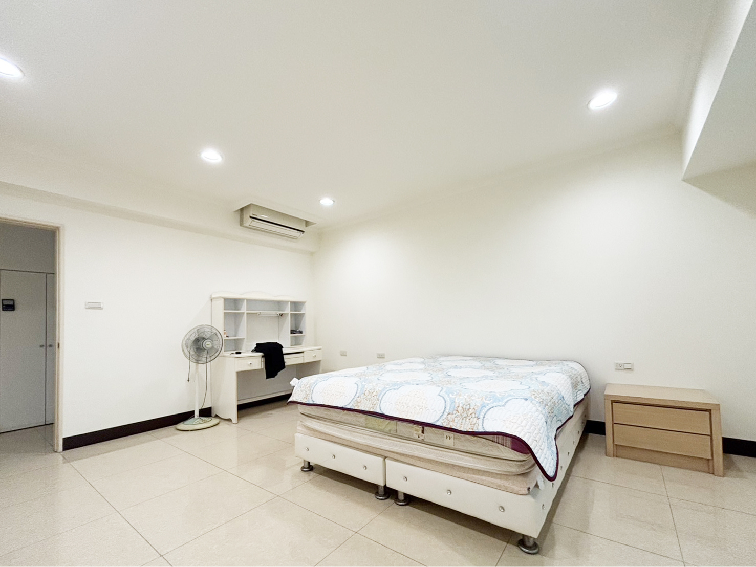 20251219104445665624.jpg 10.jpg