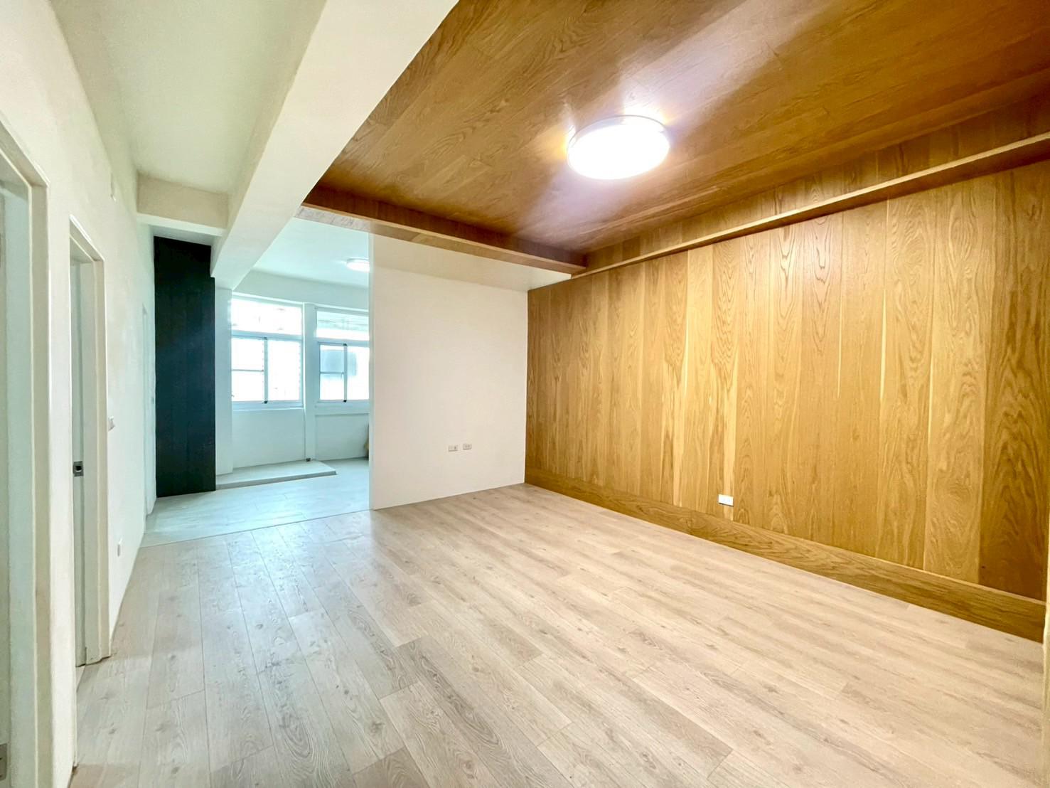 鳳山特力屋 |全新裝潢|大邊間|公寓二樓