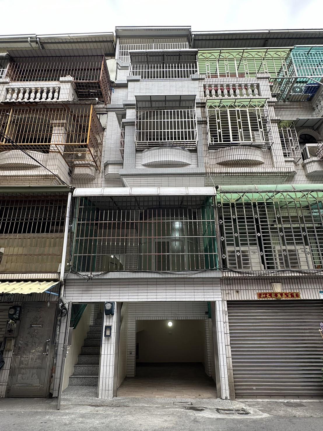 小港森林公園翻新7房車墅