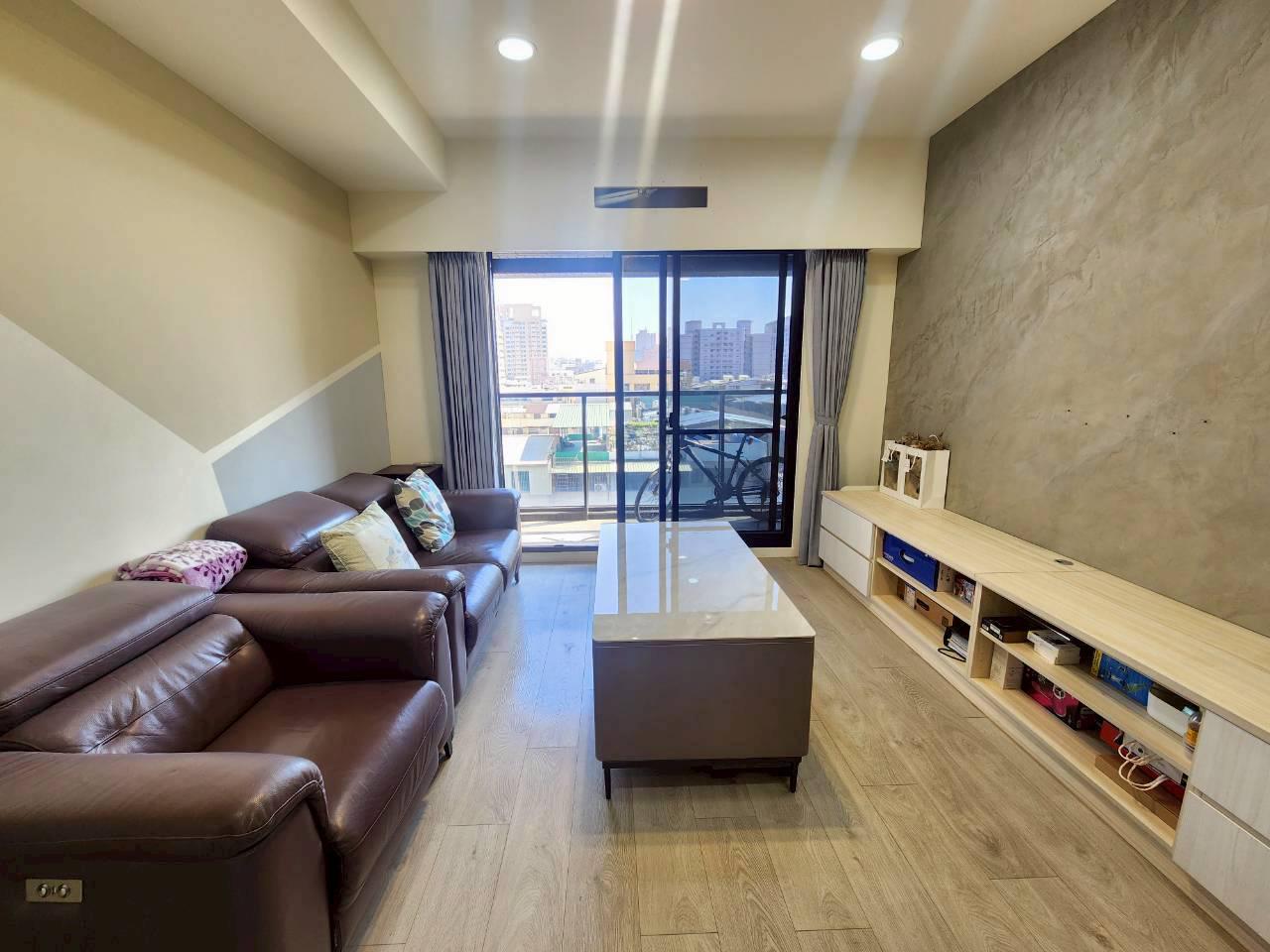 科工館3房雙陽台/雙衛開窗/平面大車位