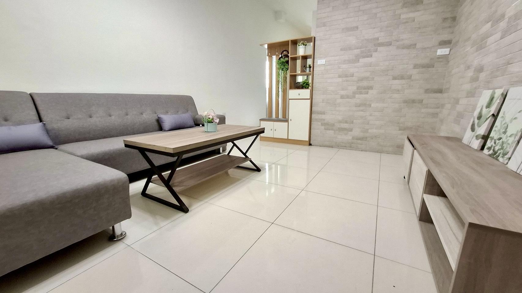 正義車站綠廊道鄰文山特區好停車公寓一樓