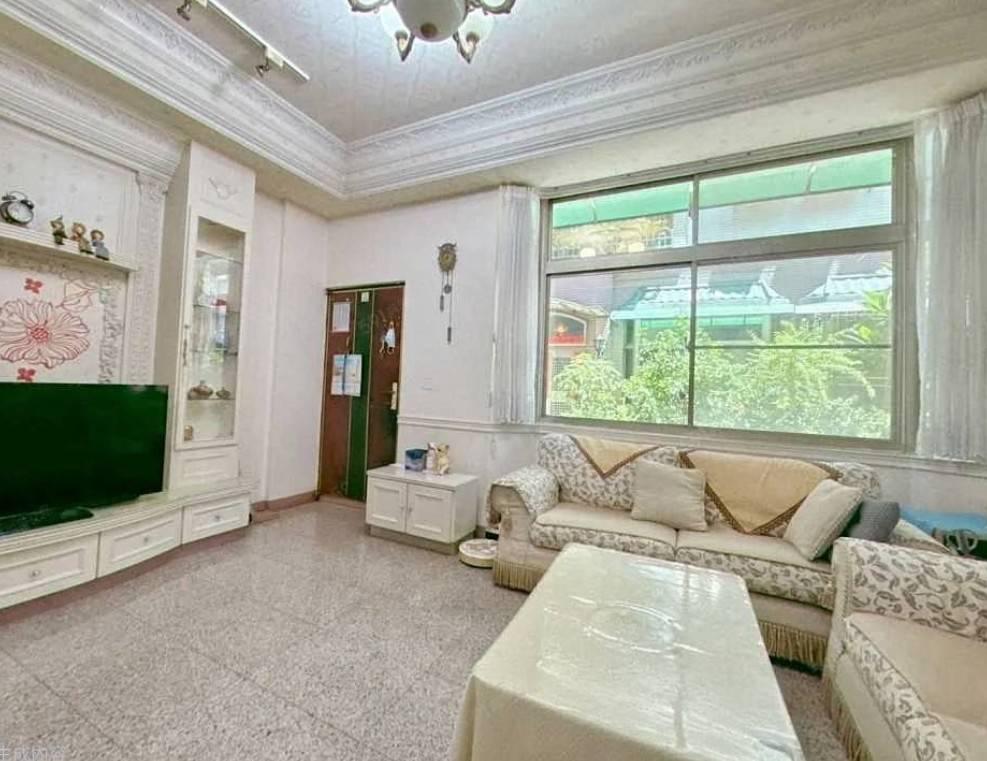 楠梓火車站*獨立雙車庫*一手屋4房3衛*大露臺