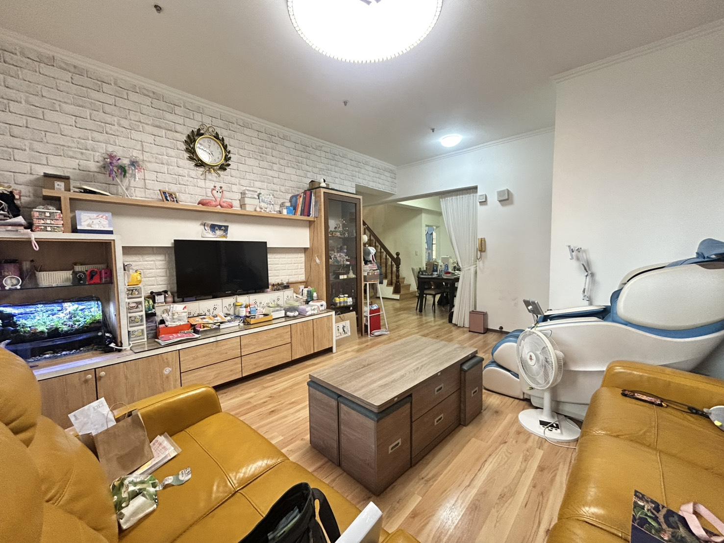 陽明商圈｜明星學區｜大坪數樓中樓｜六房車位