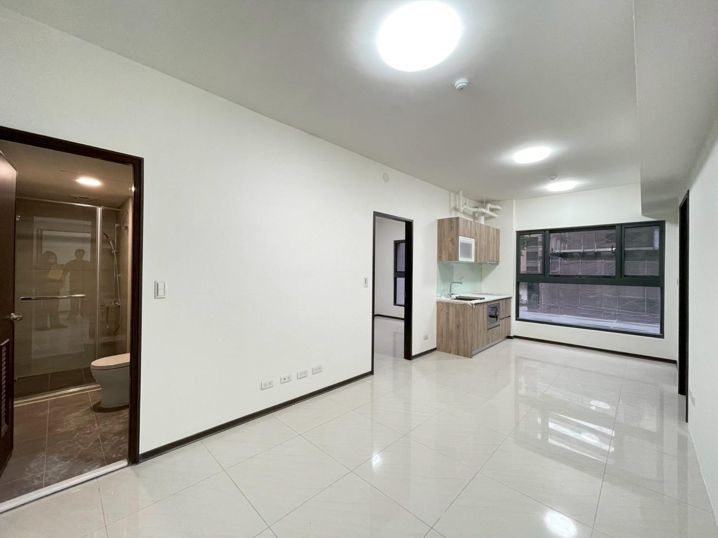 (租)河堤世界|全新未住|兩房兩衛浴+平車