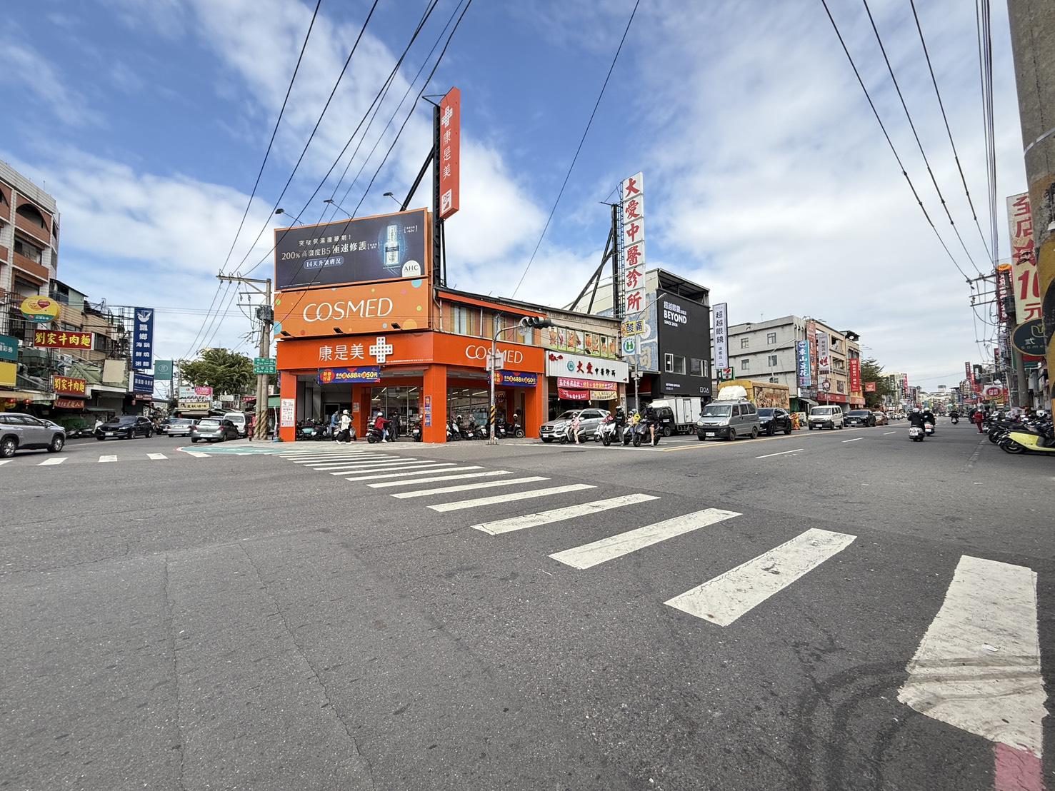 鳳山五甲商圈.捷運前鎮高中站免整理大4房