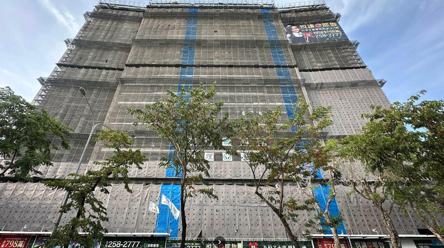 預售安平星鑽港灣鉑悅兩房平車