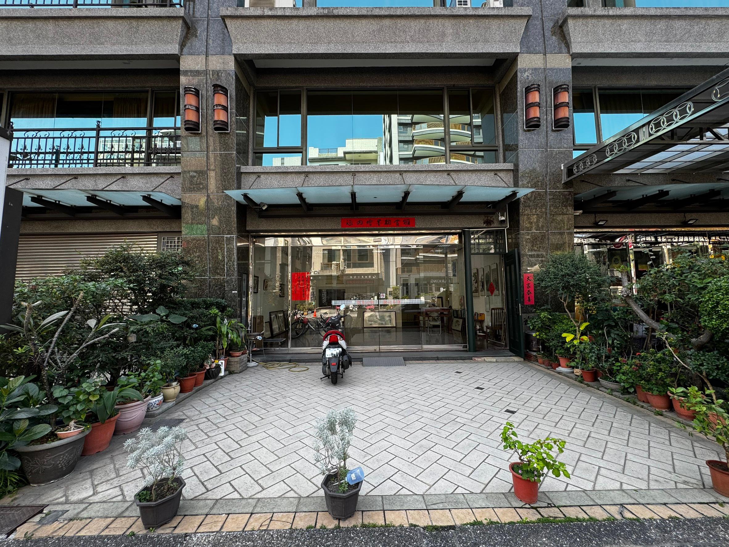 正文山特區七米半大面寬黃金店面1＋2樓