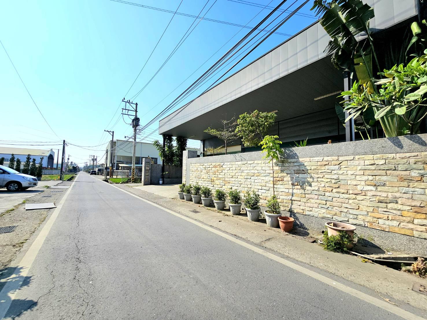 仁武園區仁心路大寬面稀有廠房難得釋出