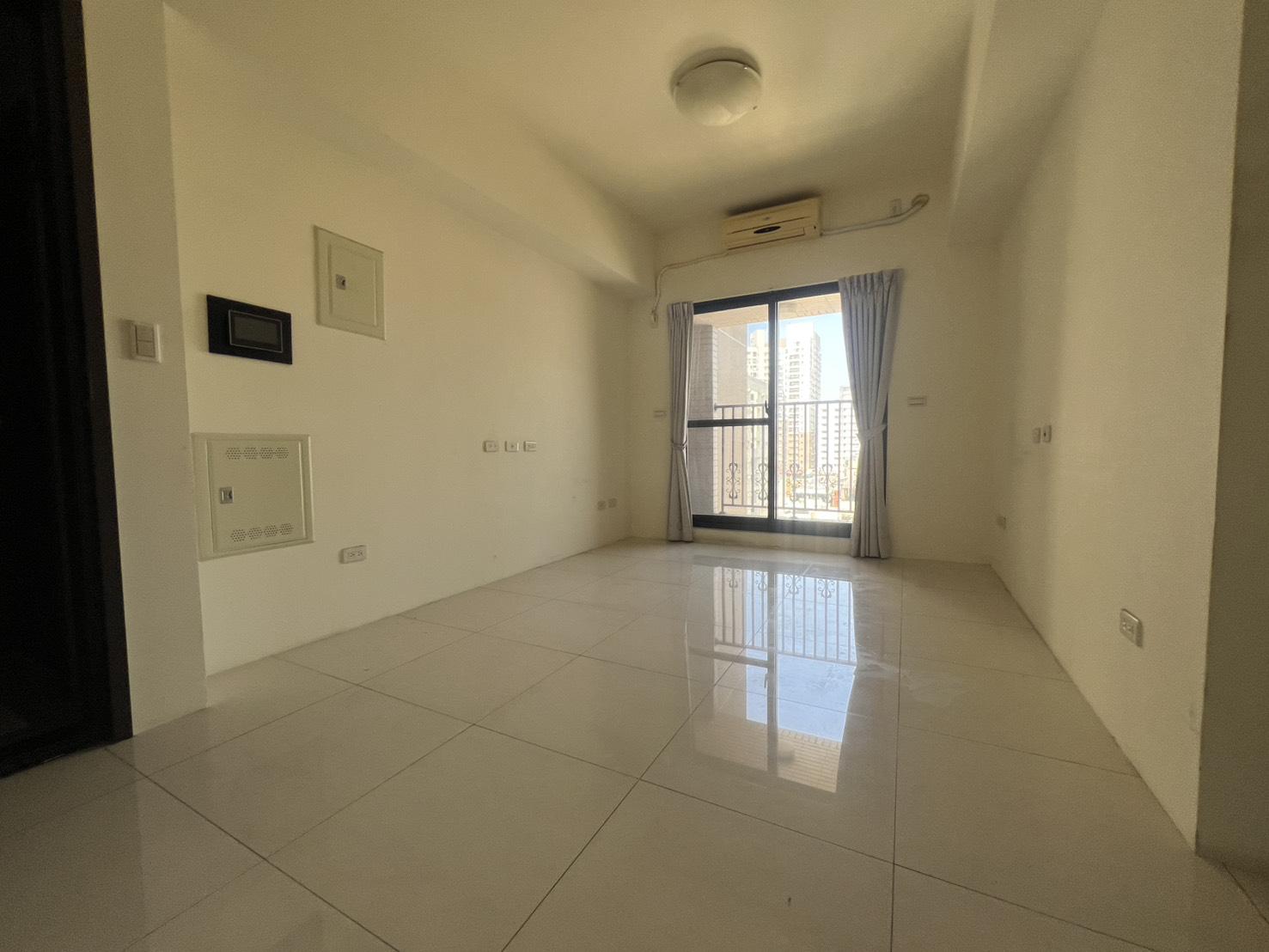 獨賣前金捷運宅兩房大平車