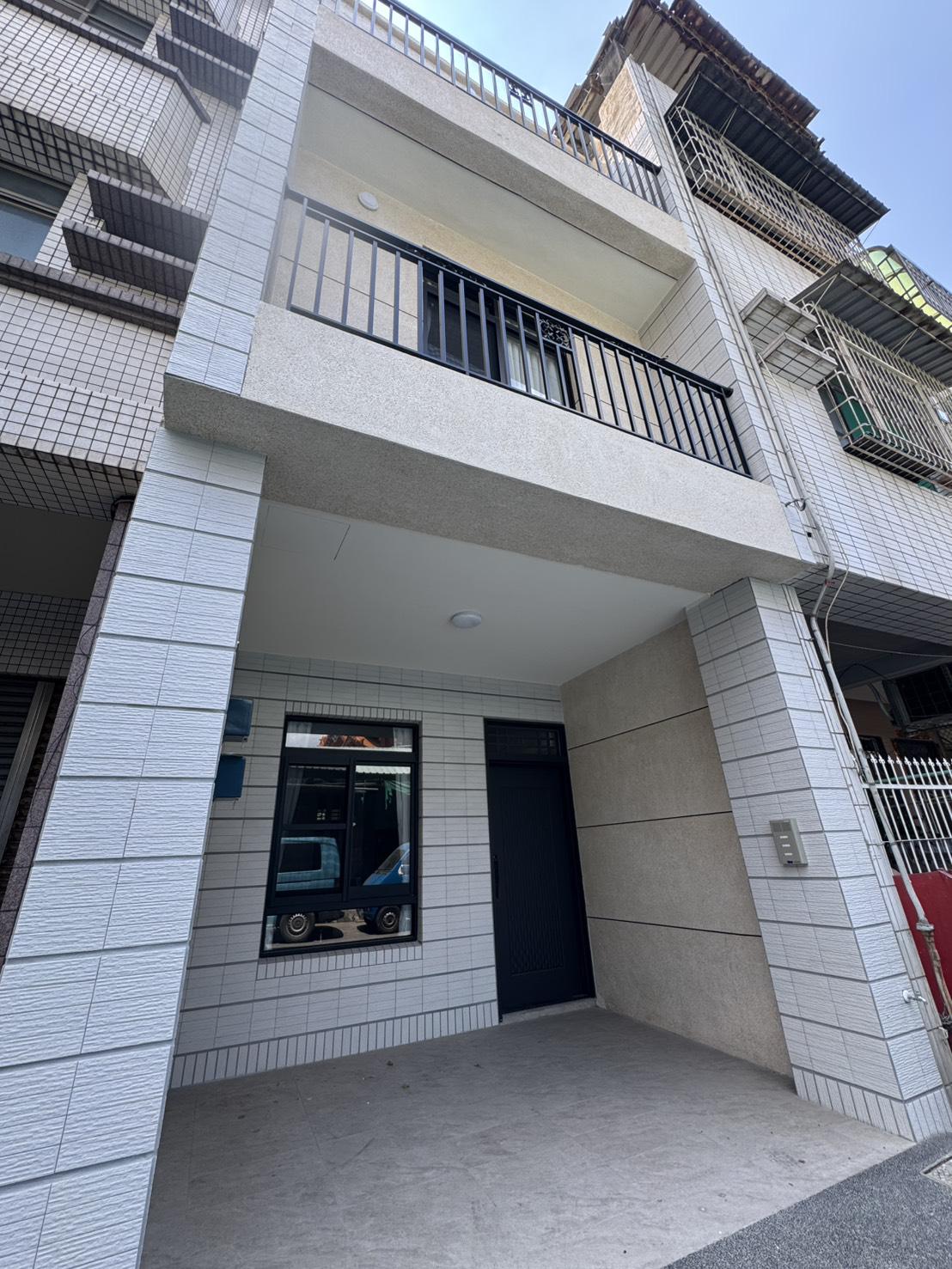 鳳山國中/大東捷運站~新整 靜巷 質感品味 透天