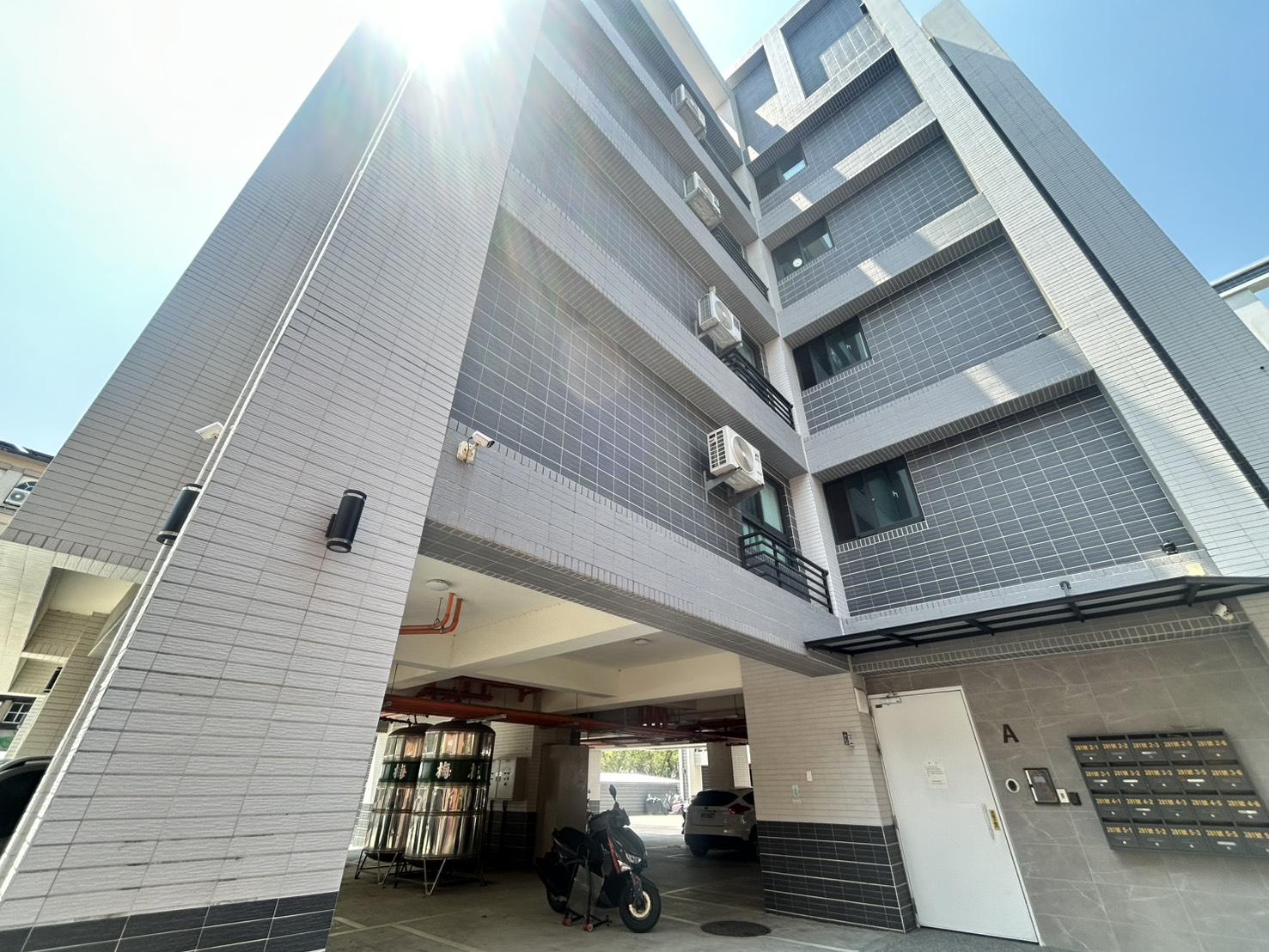 大寮翁園輕屋齡[觀悅17]邊間2房+平車