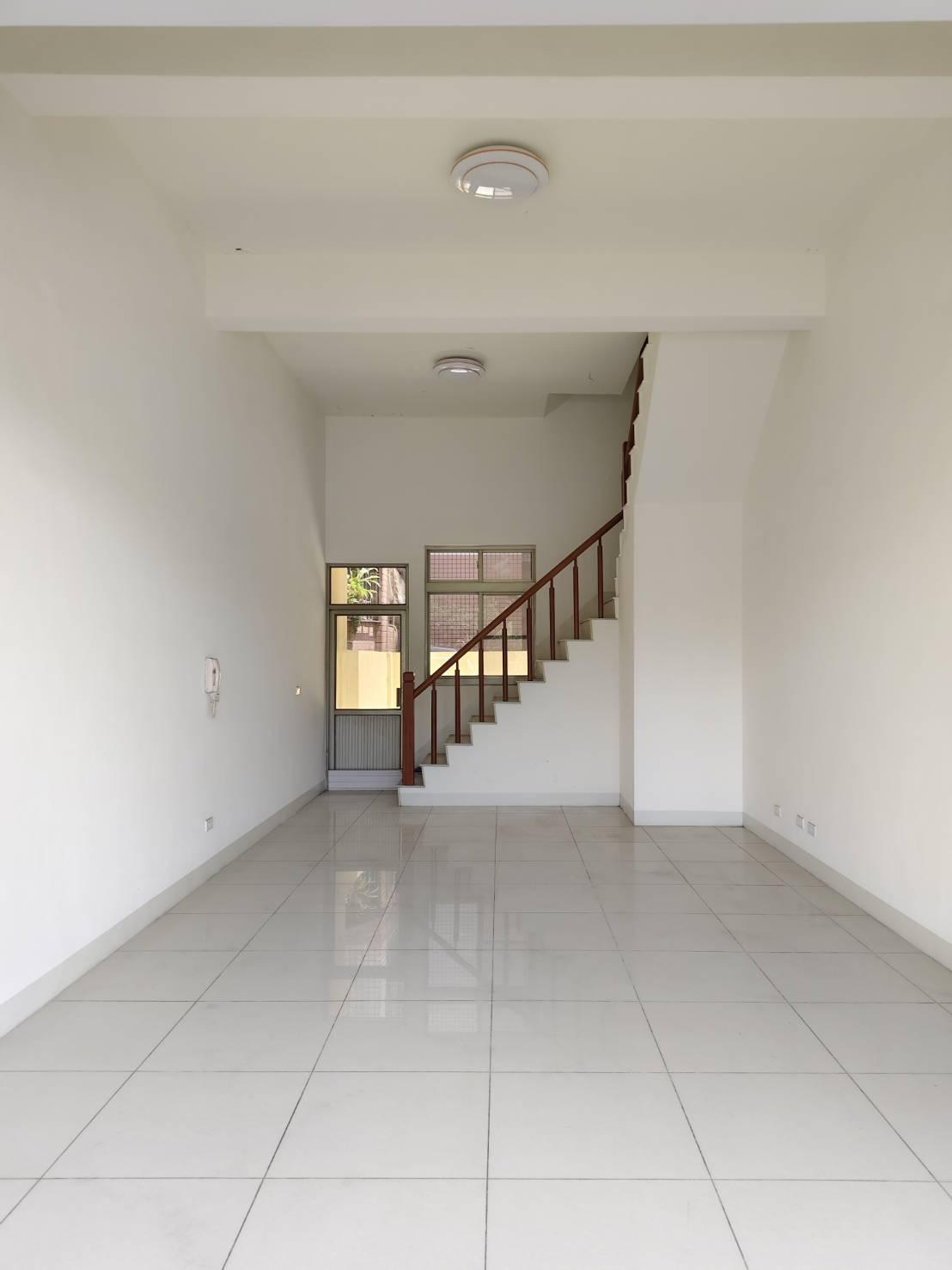 岡山近捷運火車站商圈透天店面