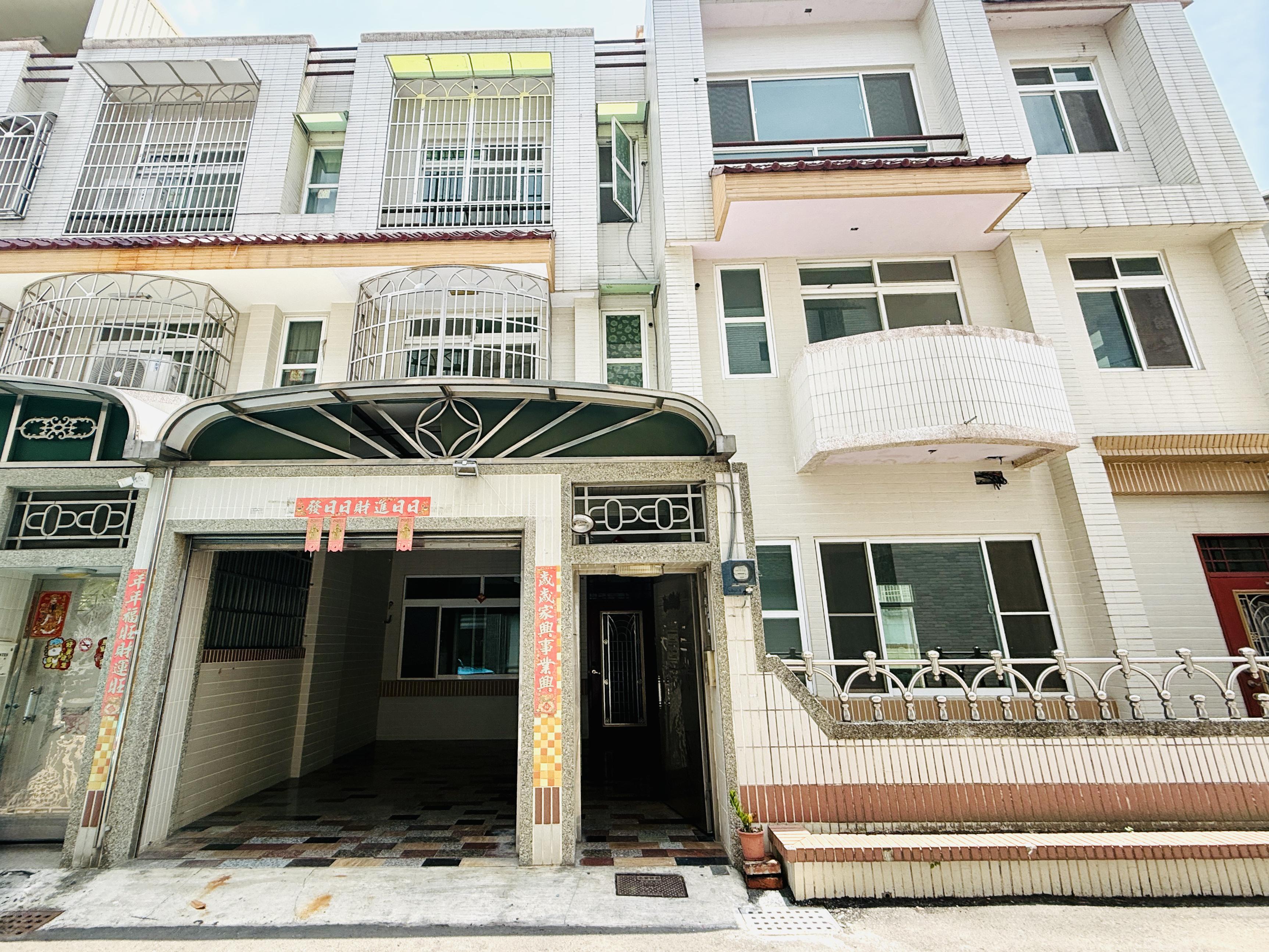 路竹科學園區正3樓大地坪採光車庫透天