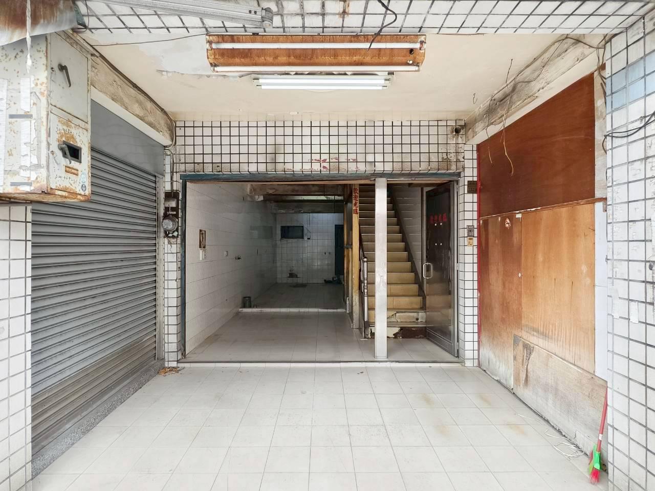 瑞隆商圈★雙輕軌★正街雙向透店