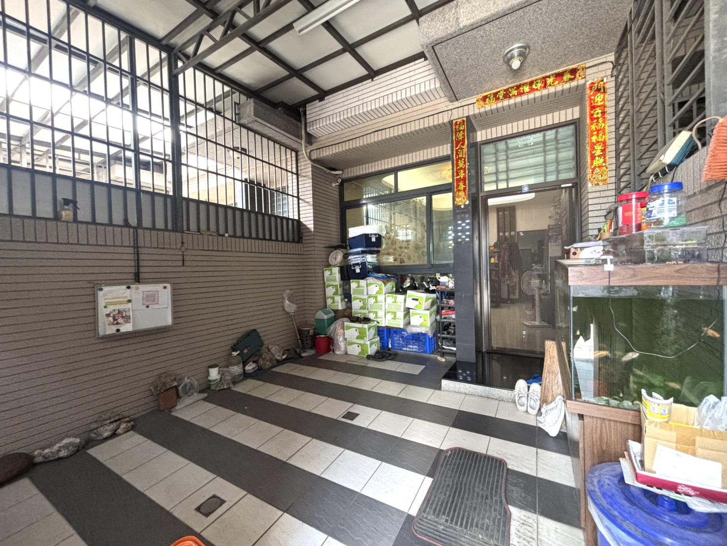 小港｜近草衙道｜捷運｜臨路大地坪｜美車墅