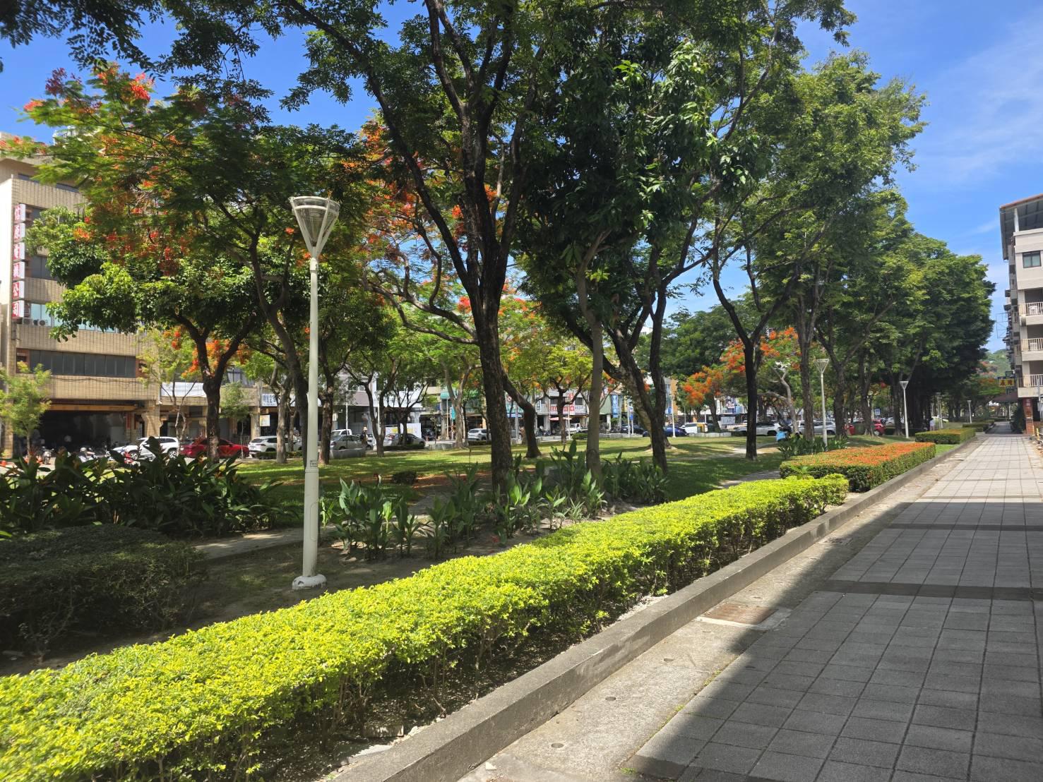 駁二特區捷運站300公尺*綠廊巷道*正四樓透天