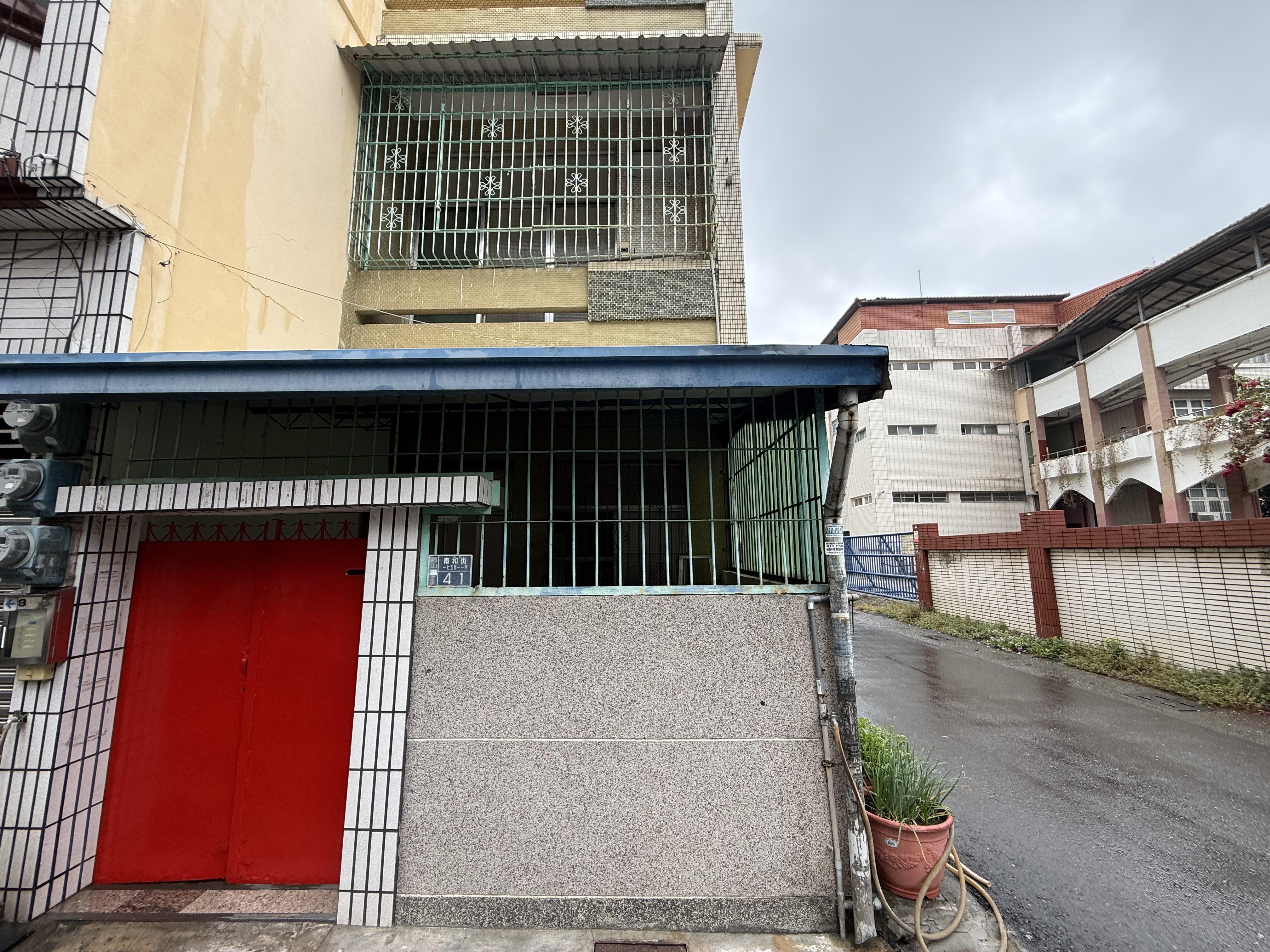 陽光庭園孝親宅/南和街邊間一樓/前後雙進出