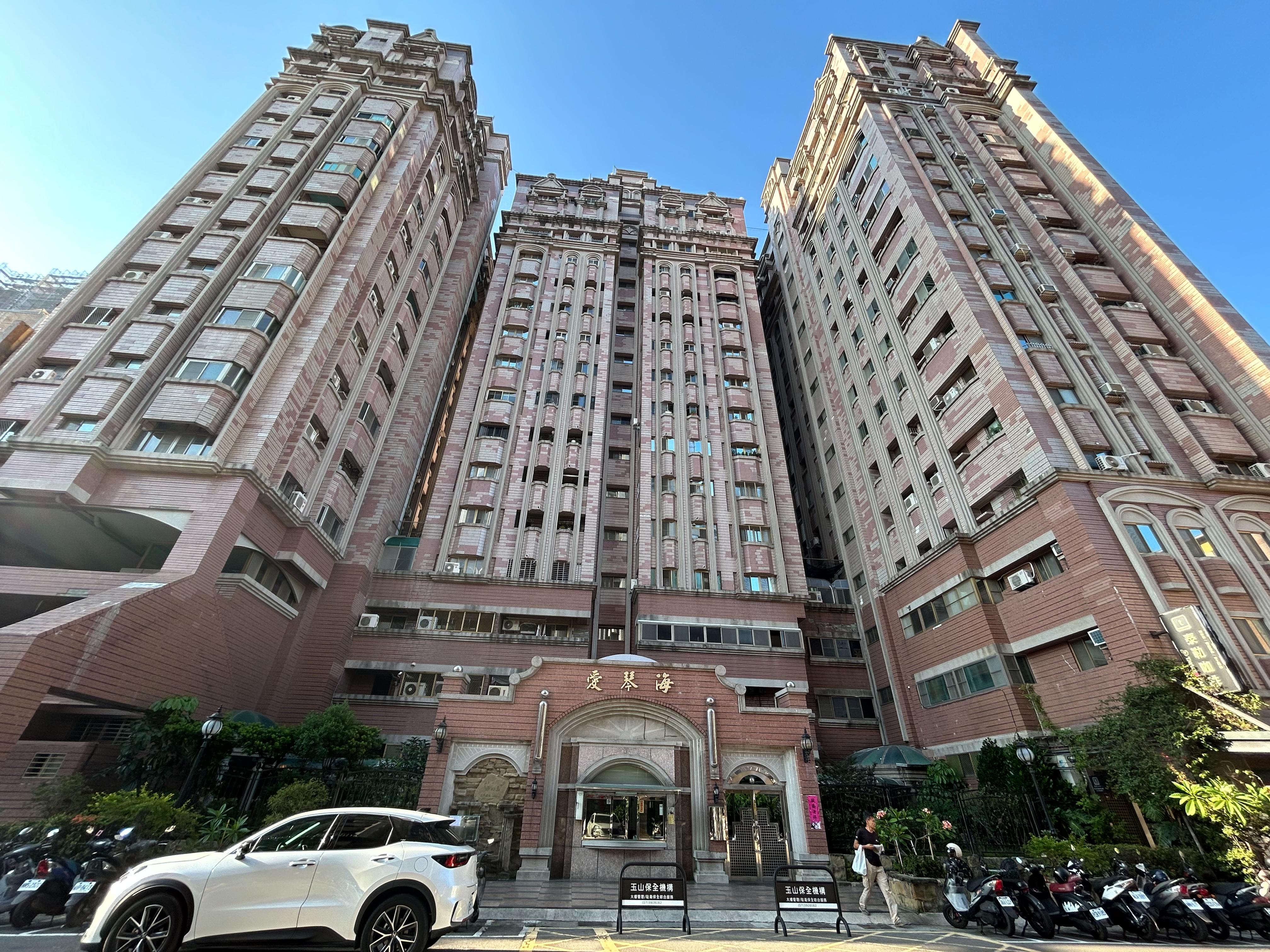 科工館輕軌宅*愛琴海*邊間大3房+露臺｜已租平車