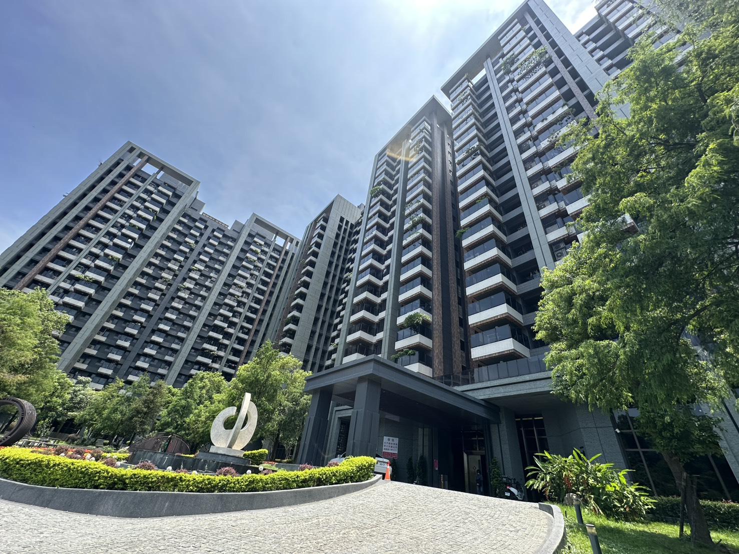近美術館悅誠輕屋齡邊間三房平車